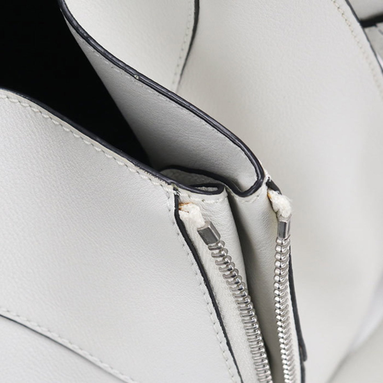 Loewe Handbag Leather - 6