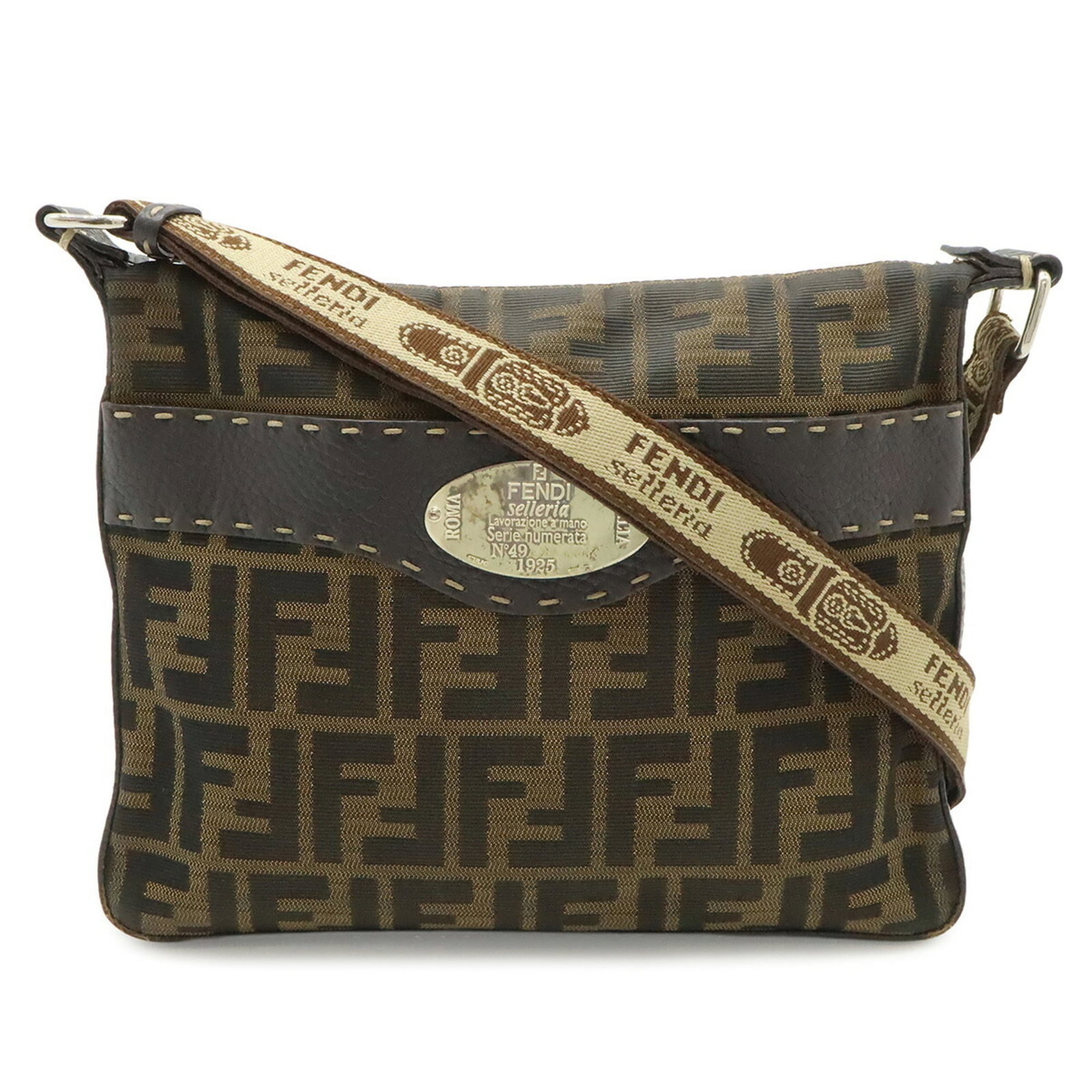 Shoulder Bag Fendi Canvas: Shoulder Bag Fendi Canvas The Fendi Canvas Shoulder Bag boasts a timeless design with its classic brown canvas material, perfect for everyday use. Measuring 20cm x 25cm x 3cm, it offers a spacious