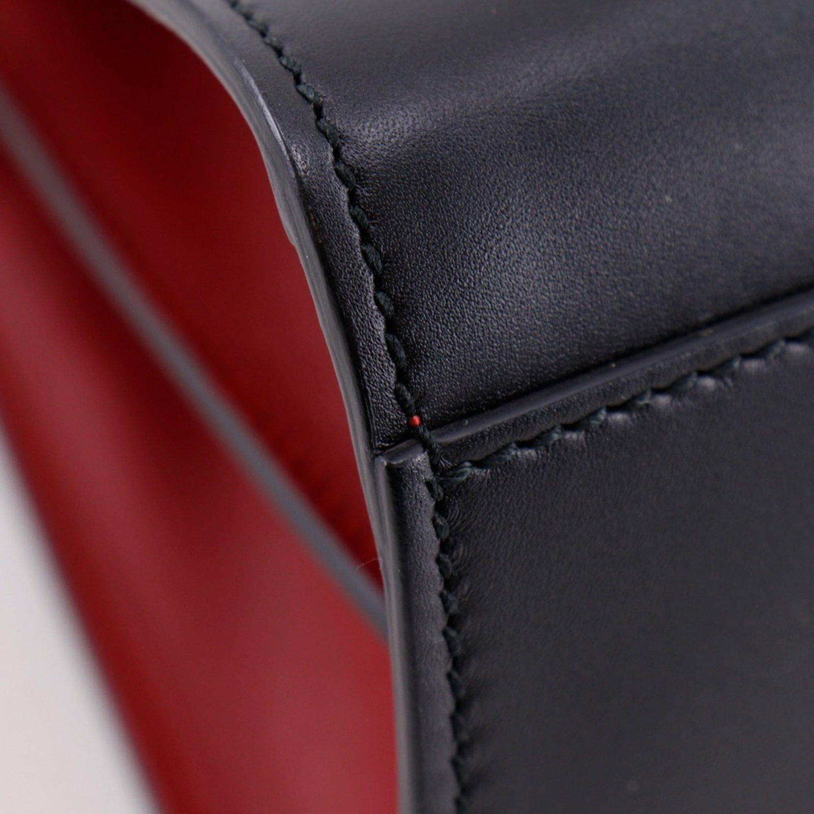Gucci Handbag Leather - 4