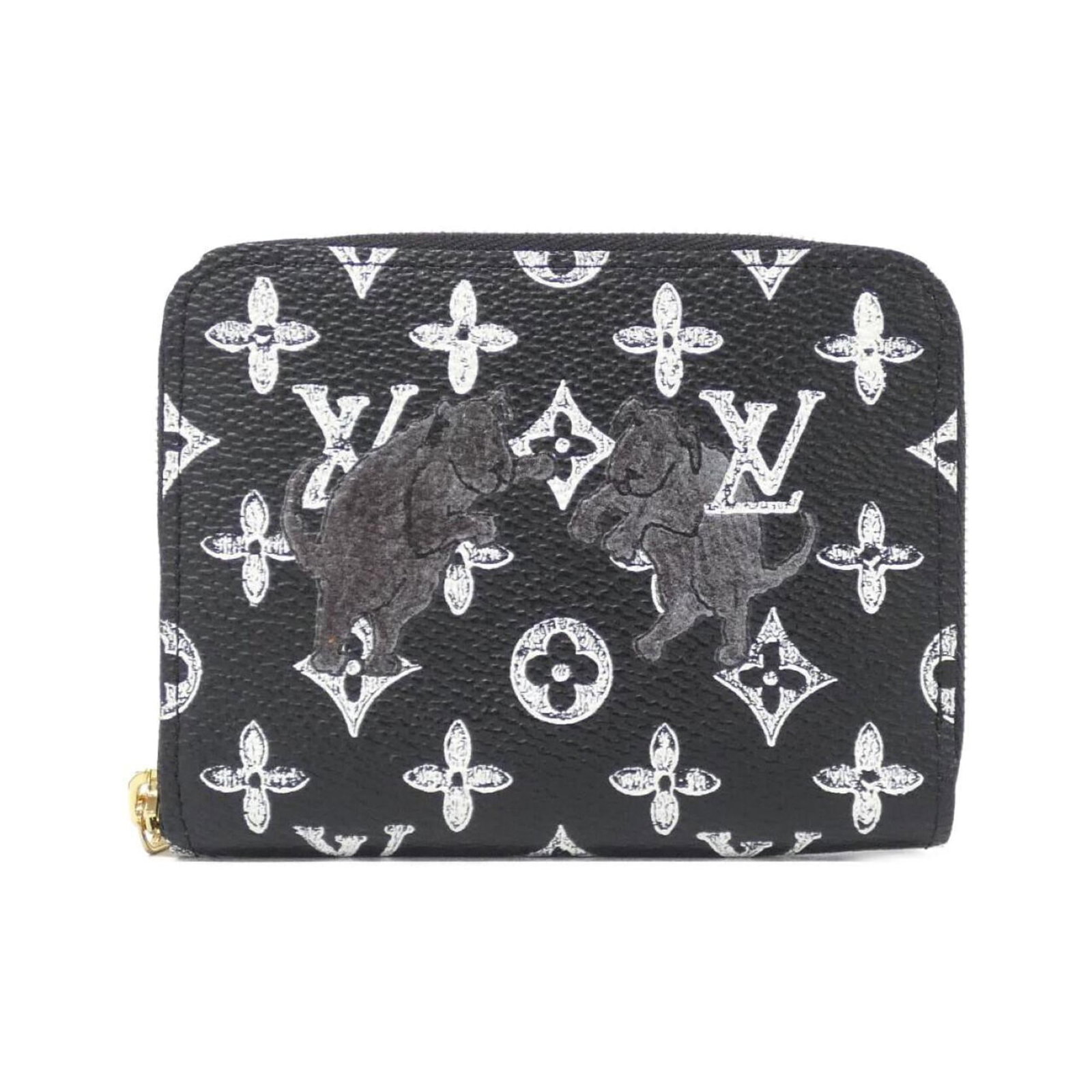 Louis Vuitton Coin Purse/ Coin Case Coated Canvas: Louis Vuitton Coin Purse/ Coin Case Coated Canvas Coated canvas construction provides durability and style to this sleek Louis Vuitton coin purse. The black color and compact size make it a versatile