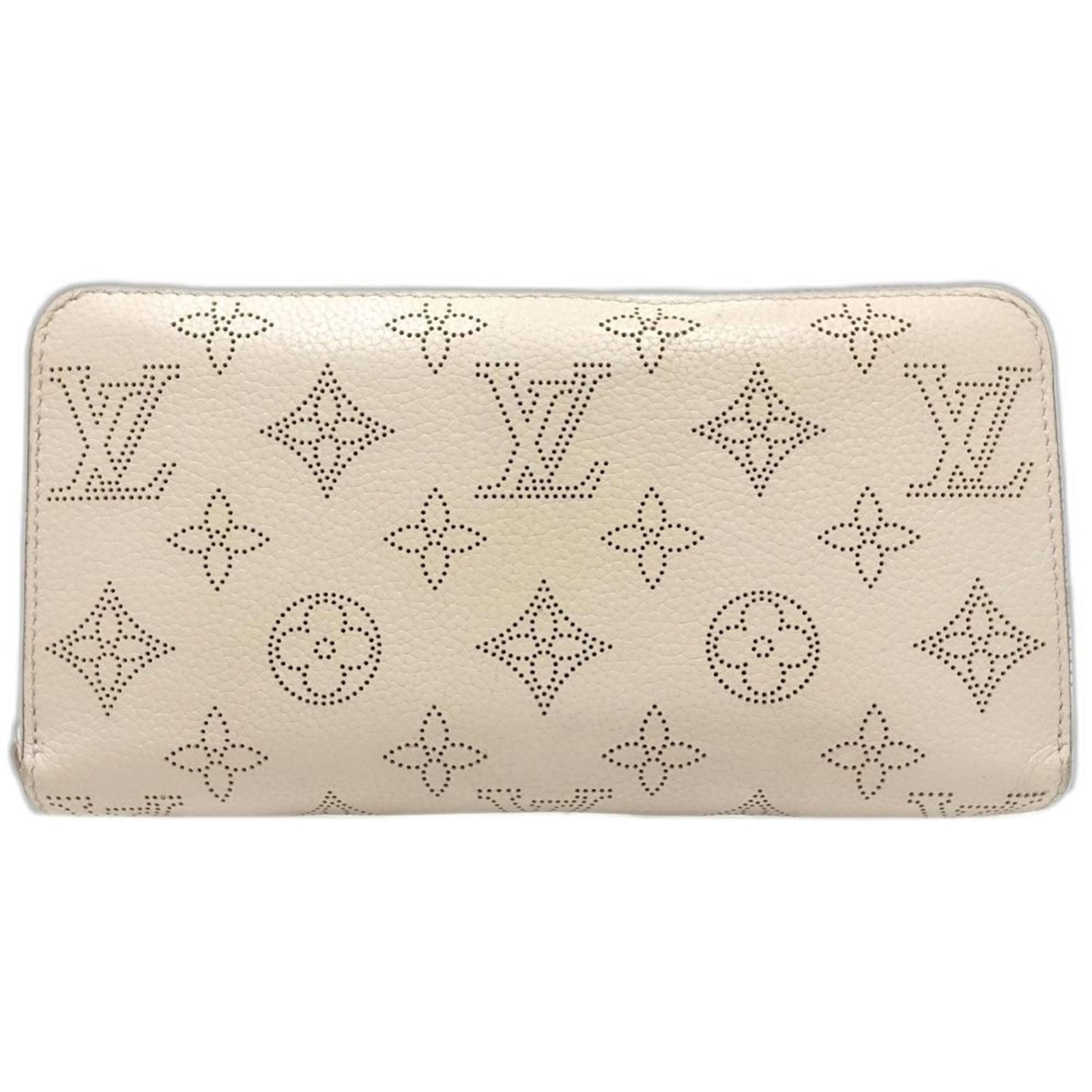 Louis Vuitton Wallet Bi Fold Mahina Leather: Louis Vuitton Wallet Bi Fold Mahina Leather The Louis Vuitton Wallet Bi Fold Mahina Leather features a sleek, long design with bi-fold functionality. Made from high-quality Mahina leather, its Galle