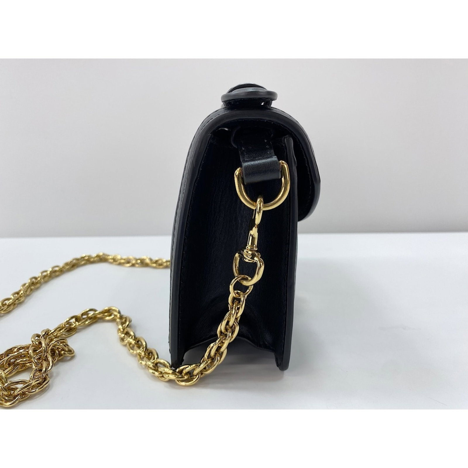 Handbag by Gucci - 4