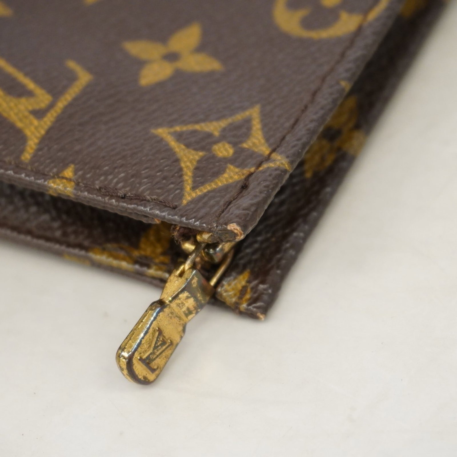 Vuitton Pouch Louis - 7