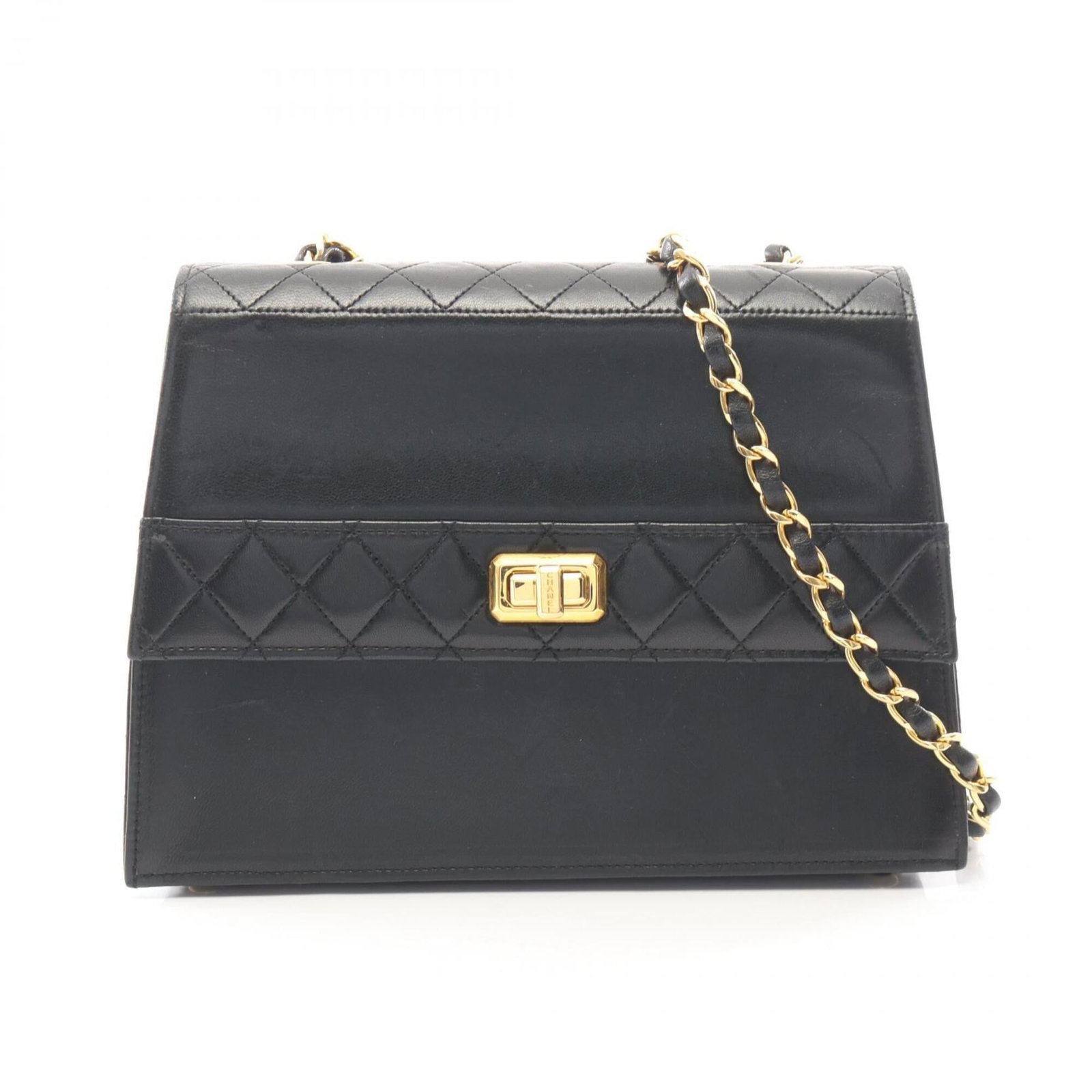 Chanel Handbag Shoulder Bag Leather: Chanel Handbag Shoulder Bag Leather Black leather shoulder bag with gold hardware from Chanel, measuring 16.5cm x 23.5cm x 8cm. This sleek and classic design showcases the timeless elegance of the ico