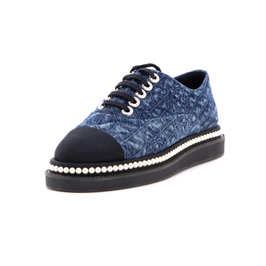 Chanel Women's Pearl Around Oxfords Camellia Denim: Chanel Women's Pearl Around Oxfords Camellia Denim Chanel's Women's Pearl Around Oxfords Camellia Denim shoes boast a unique blend of style and sophistication, featuring a striking blue denim upper ad