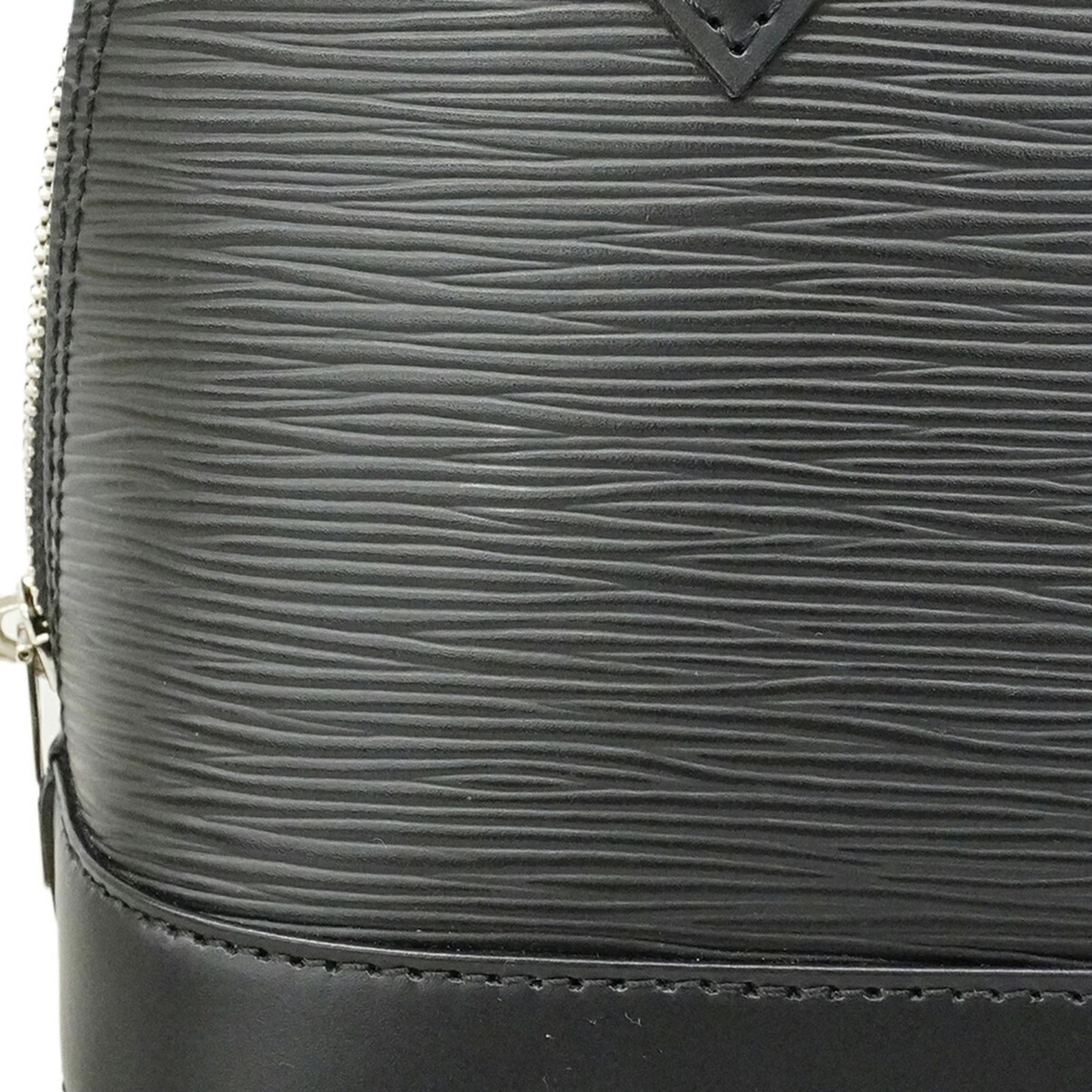 Louis Vuitton Handbag - 10