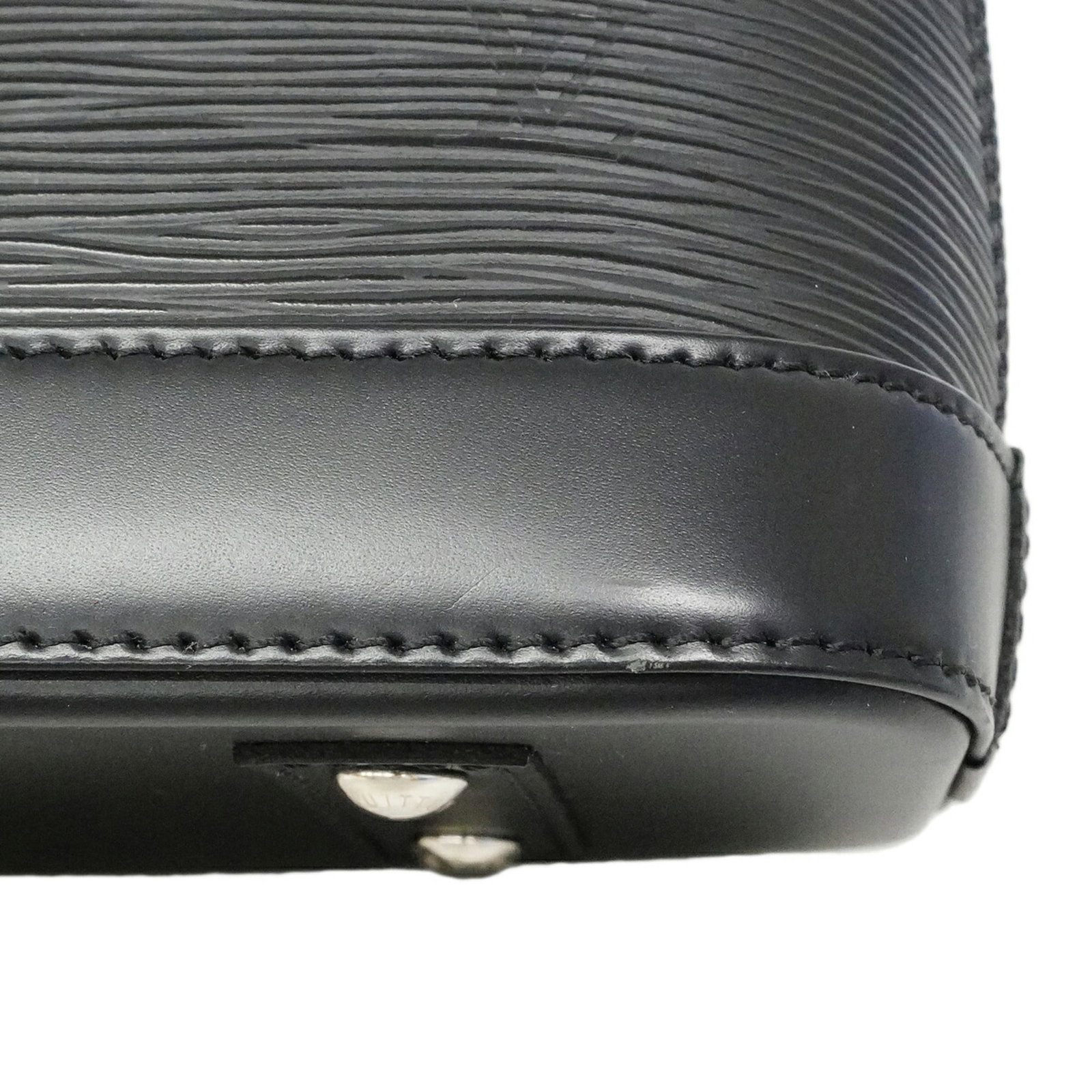 Louis Vuitton Handbag - 6