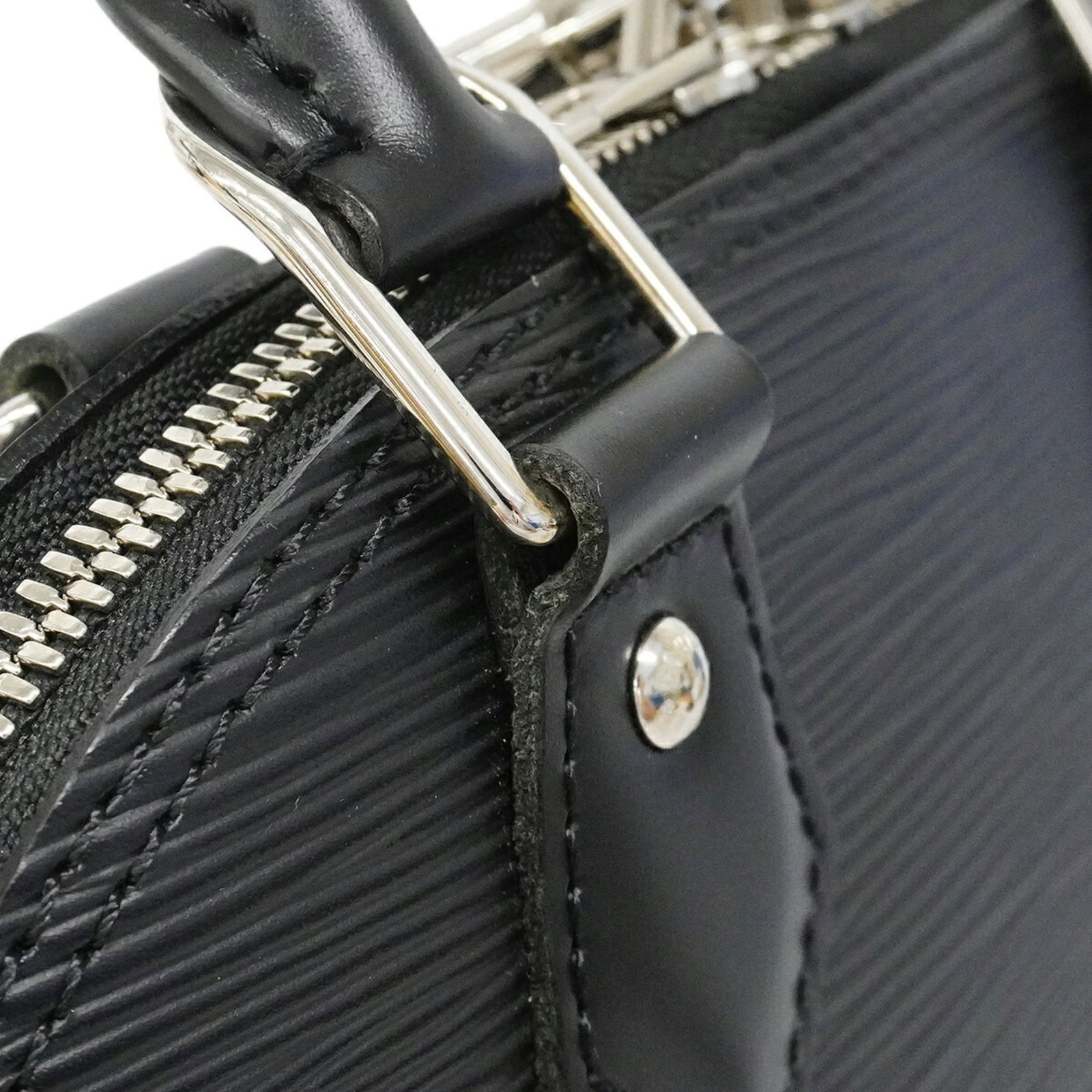 Louis Vuitton Handbag - 7