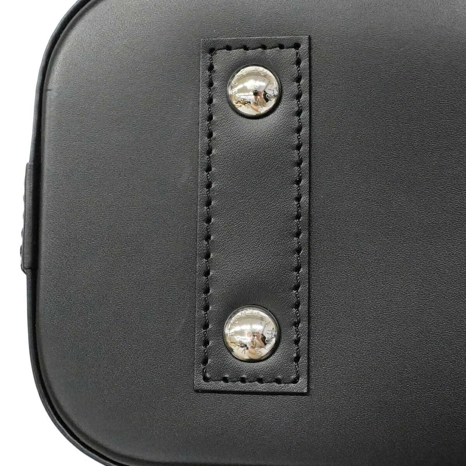 Louis Vuitton Handbag - 8