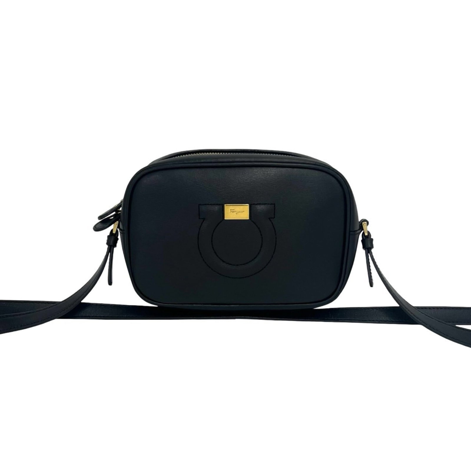 Ferragamo Leather Pochette Salvatore Bag Shoulder: Ferragamo Leather Pochette Salvatore Bag Shoulder Black leather pochette Salvatore Ferragamo shoulder bag with dimensions 12cm x 18cm x 6cm. This sleek and stylish bag features high-quality leather