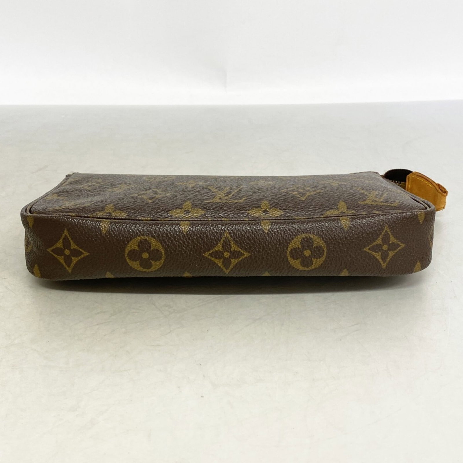 Vuitton Pouch Louis - 3