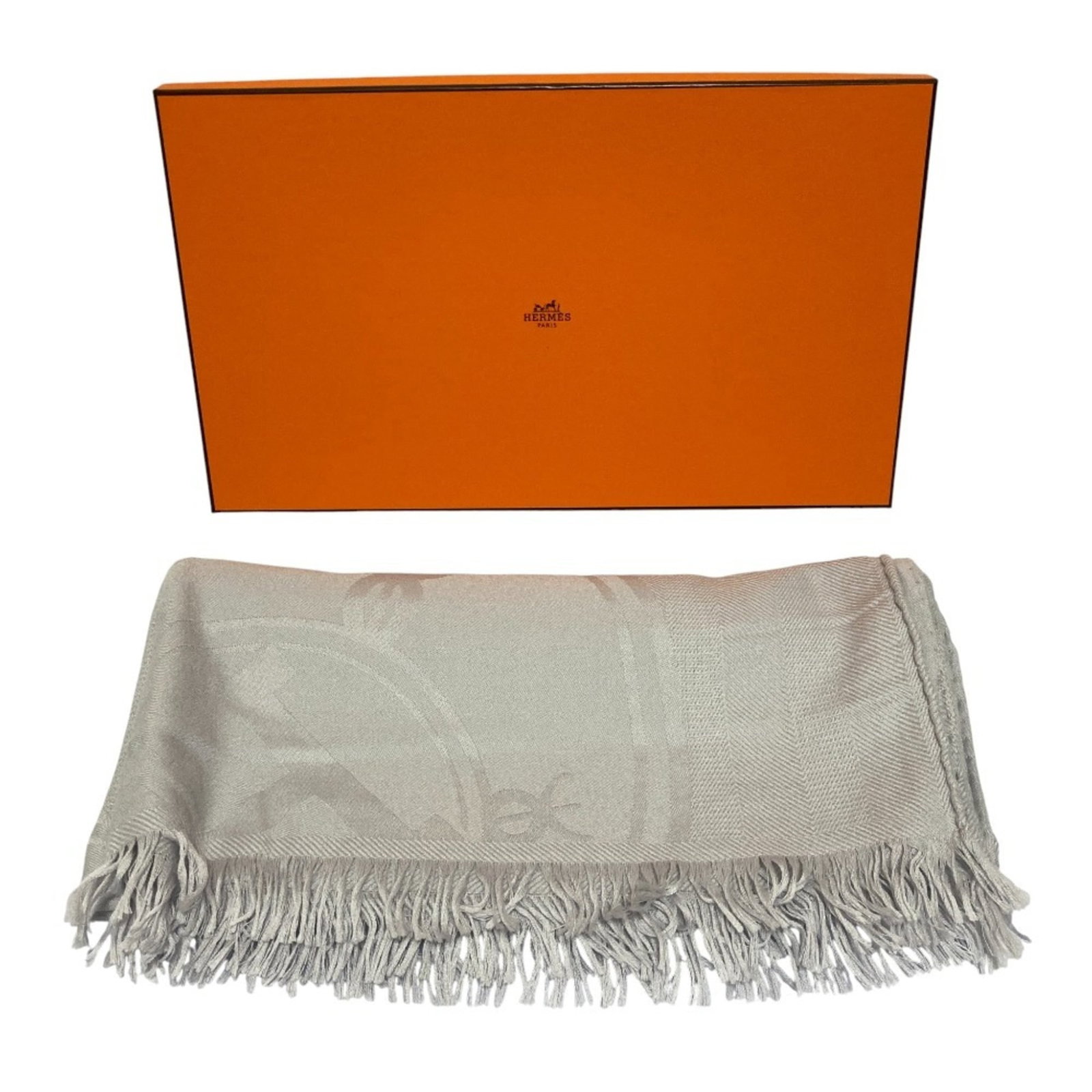 Hermes Silk Stole Cashmere: Hermes Silk Stole Cashmere The Hermes Silk Stole Cashmere boasts an impressive size, measuring 2.13m x 72cm, making it a statement piece for any room. Crafted from luxurious cashmere and silk, its uni