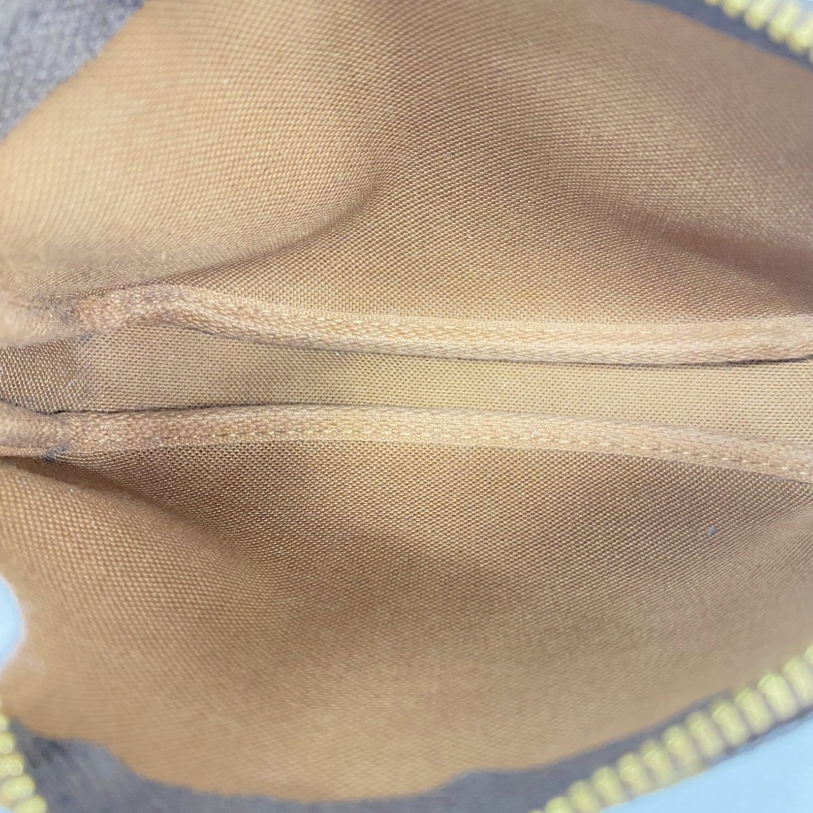 Vuitton Pouch Louis - 4