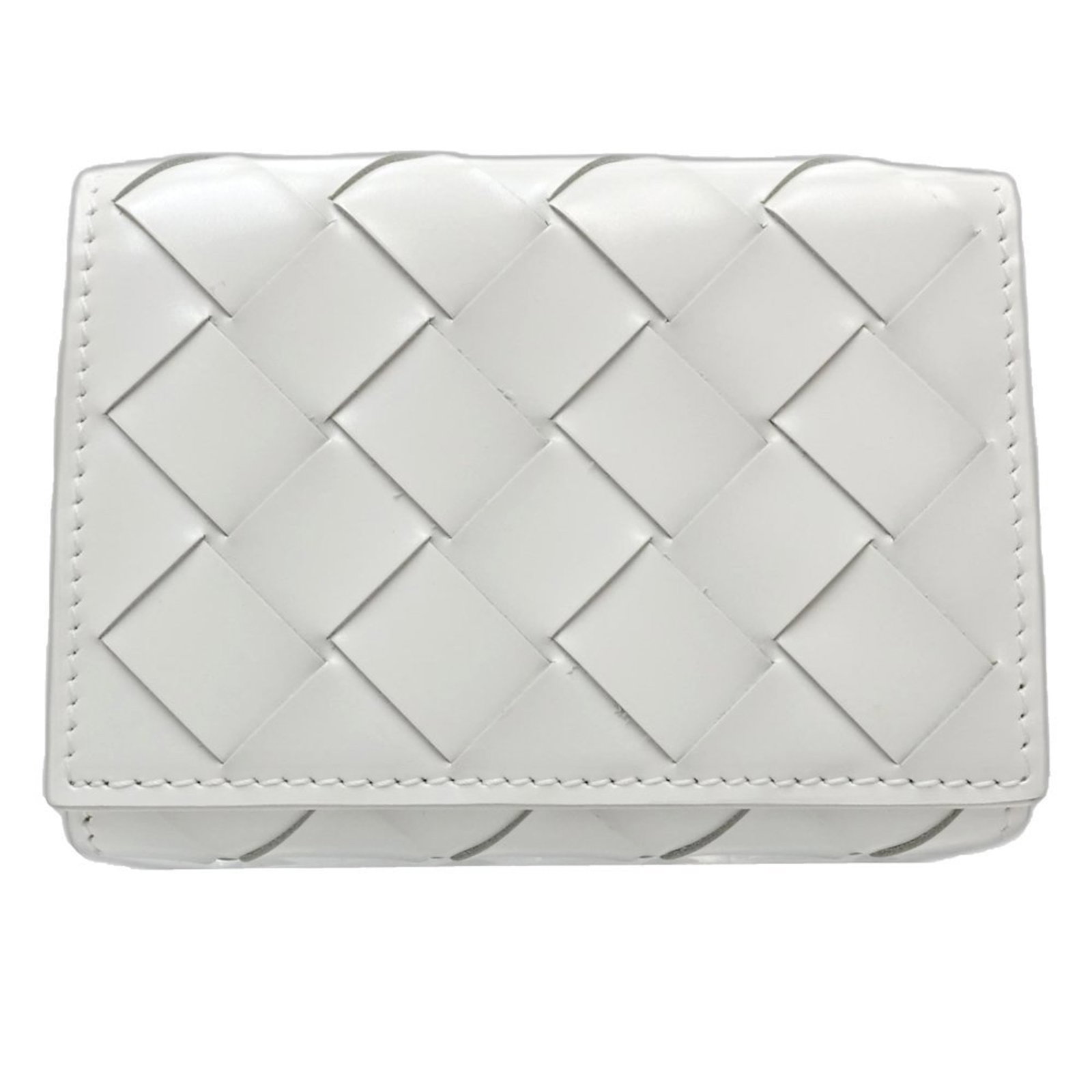 Veneta Wallet Tri Fold Leather: Veneta Wallet Tri Fold Leather Tri-fold leather wallet in crisp white, crafted from high-quality Bottega Veneta leather. The Intrecciato design adds an intricate texture to the classic tri-fold