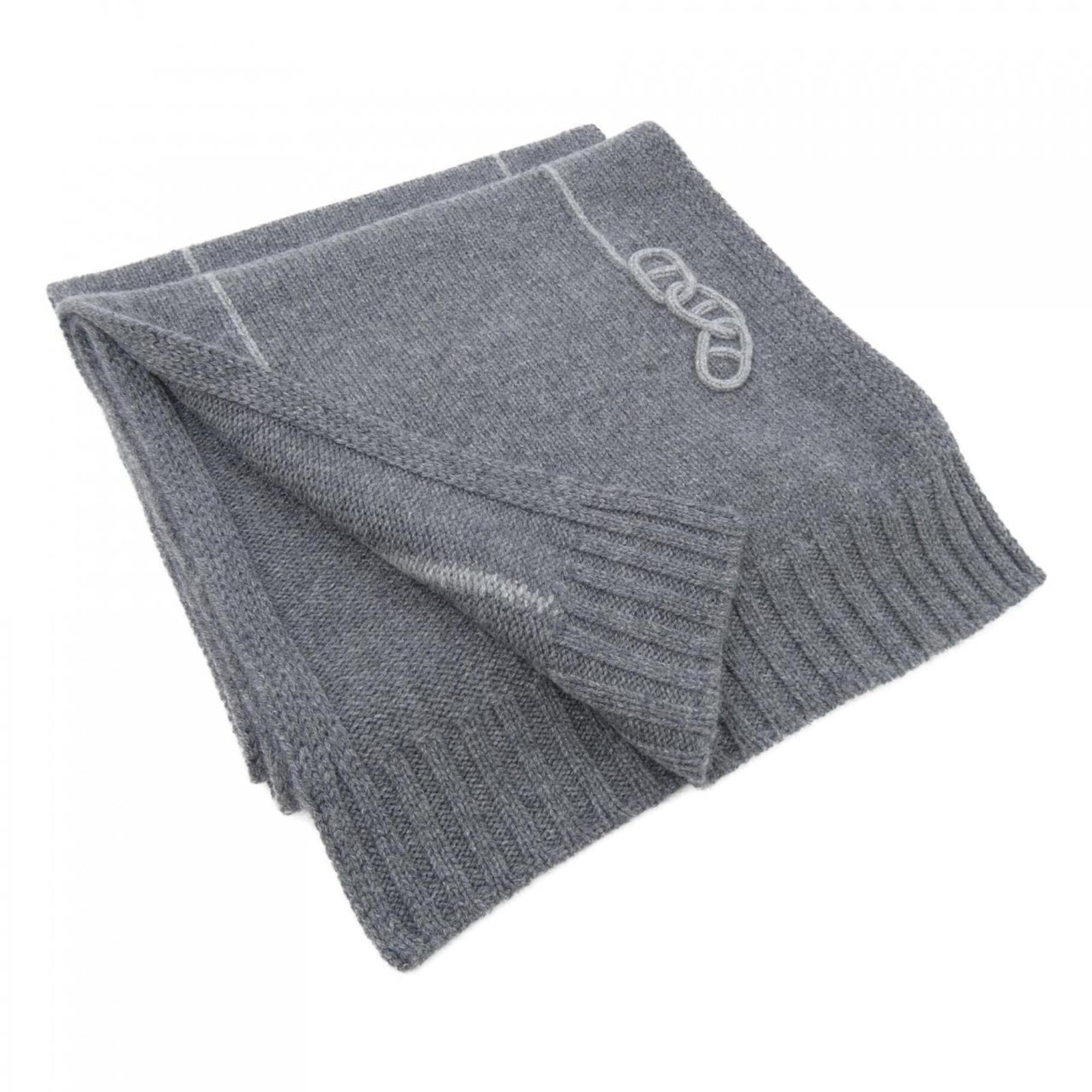 Hermes Stole Cashmere: Hermes Stole Cashmere Cashmere stole from the renowned French fashion house Hermes, boasting a stunning gray color and a sizeable 1.76m x 30cm length, perfect for making a statement at your next