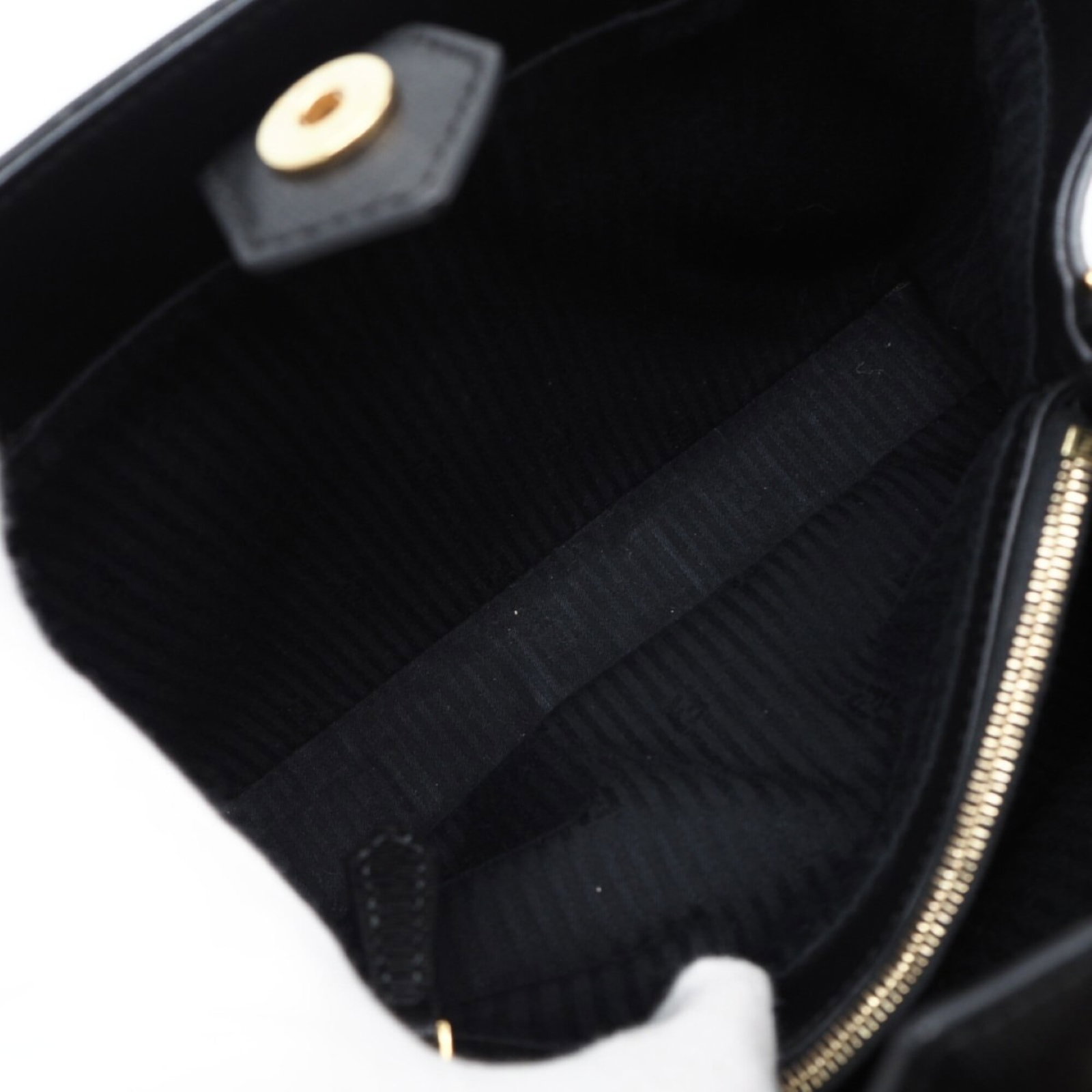 Fendi Handbag Leather - 13