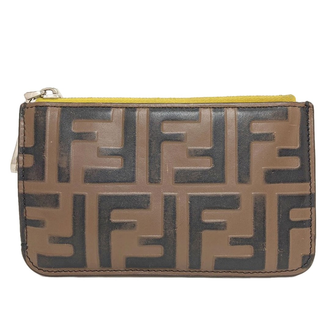 Fendi Zucca Pattern Card Case Leather Pvc: Fendi Zucca Pattern Card Case Leather Pvc Fendi's Zucca pattern adds a touch of elegance to this brown leather card case, featuring a subtle PVC accent. The classic design makes it a versatile accesso