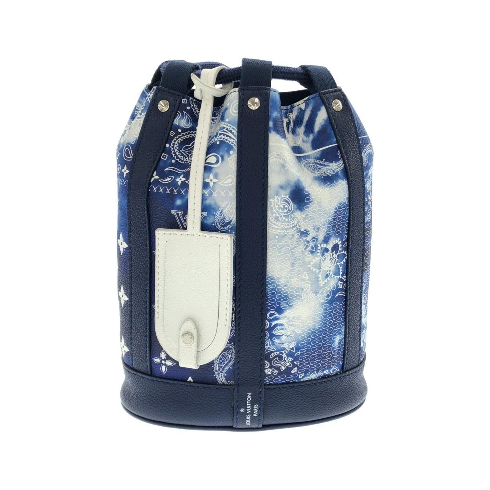 Shoulder Bag Leather Louis Vuitton: Shoulder Bag Leather Louis Vuitton The Louis Vuitton MPN M20562 Shoulder Bag features high-quality calf leather and sleek silver hardware, making it a stylish accessory for everyday use. With its comp