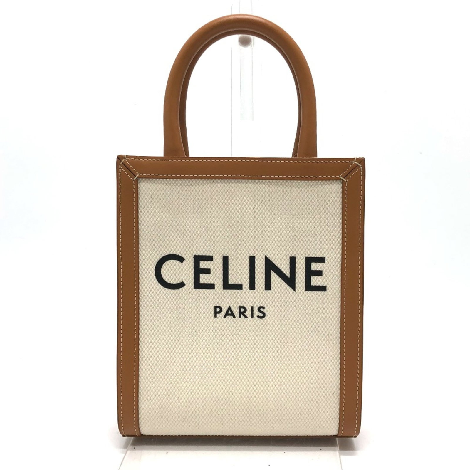 Other Celine Shoulder Bag: Other Celine Shoulder Bag Beige Celine Shoulder Bag, W17cmxH20.5cmxD6cm/W6.7xH8.1xD2.4inch in size, features a classic design with clean lines and a spacious interior perfect for daily use. This shoul