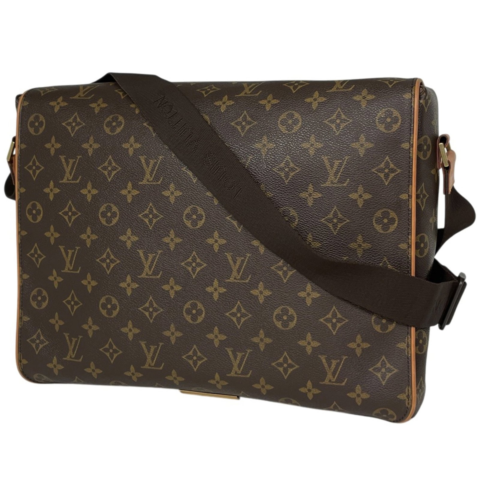 Shoulder bag monogram bag messenger Louis Vuitton: Shoulder bag monogram bag messenger Louis Vuitton Brown Louis Vuitton monogram messenger bag with classic design and signature style. Measuring 27cm x 36cm x 10cm, it features a timeless combination