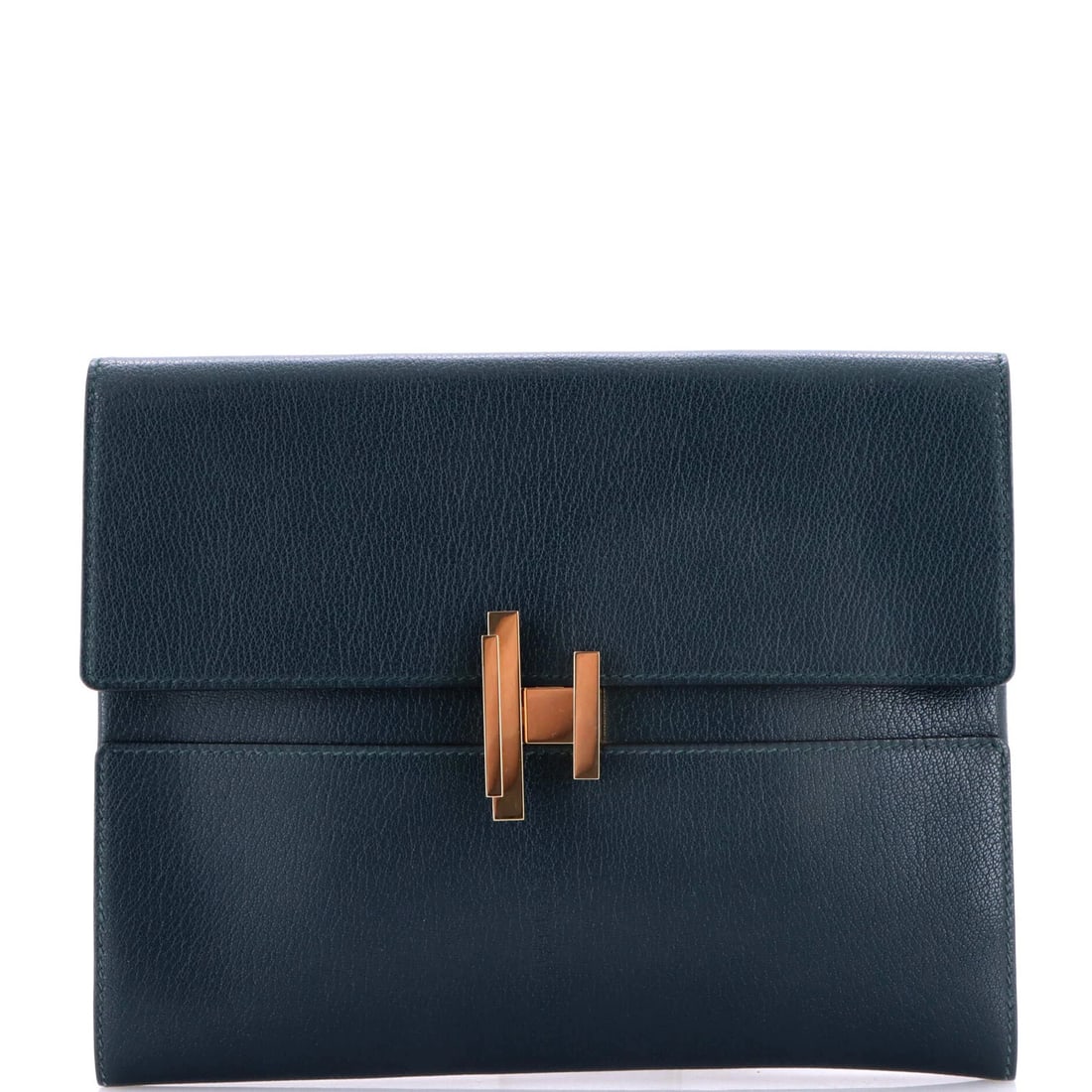 Cinhetic Clutch Chevre Chamkila By Hermes: Cinhetic Clutch Chevre Chamkila By Hermes Cinhetic Clutch in striking green leather, featuring a classic design with subtle charm. This Herm?s clutch boasts a timeless look and feel, with minor