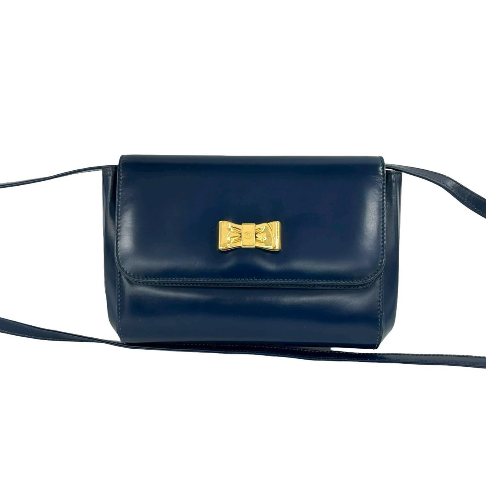 Gucci Pochette Shoulder Bag Leather: Gucci Pochette Shoulder Bag Leather Navy Gucci Pochette Shoulder Bag Leather, measuring 14cm x 20.5cm x 5.5cm, features a classic design with high-quality leather material and signature branding.
