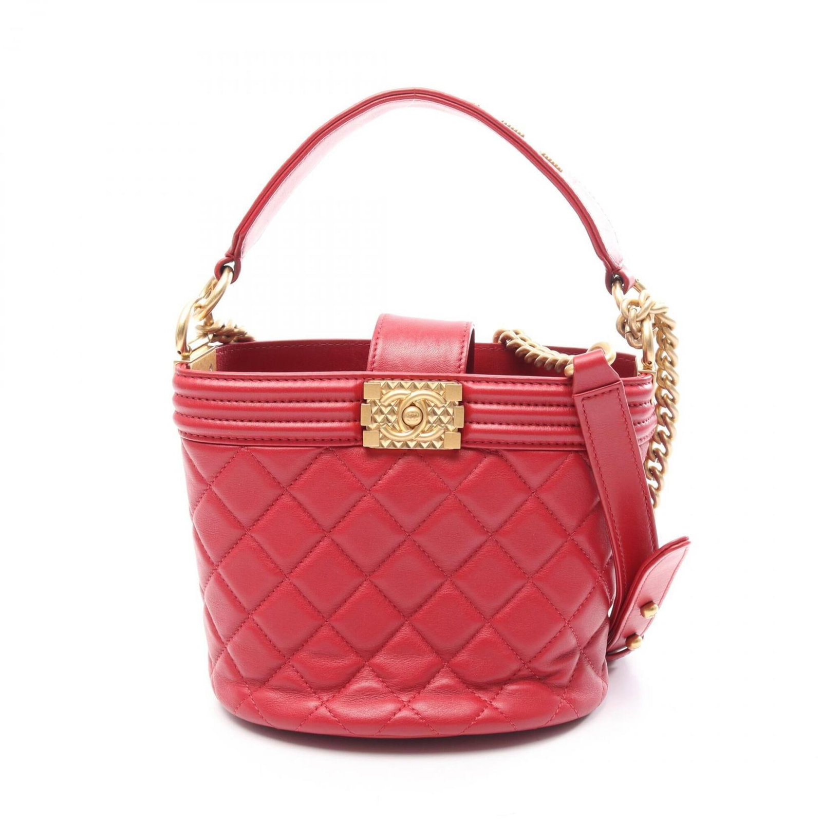 Chanel Handbag Shoulder Bag Leather: Chanel Handbag Shoulder Bag Leather Red Lambskin Chanel Shoulder Bag with Gold Hardware, measuring 15.5cm x 17cm x 13cm. This leather shoulder bag features a striking red color and gold hardware,