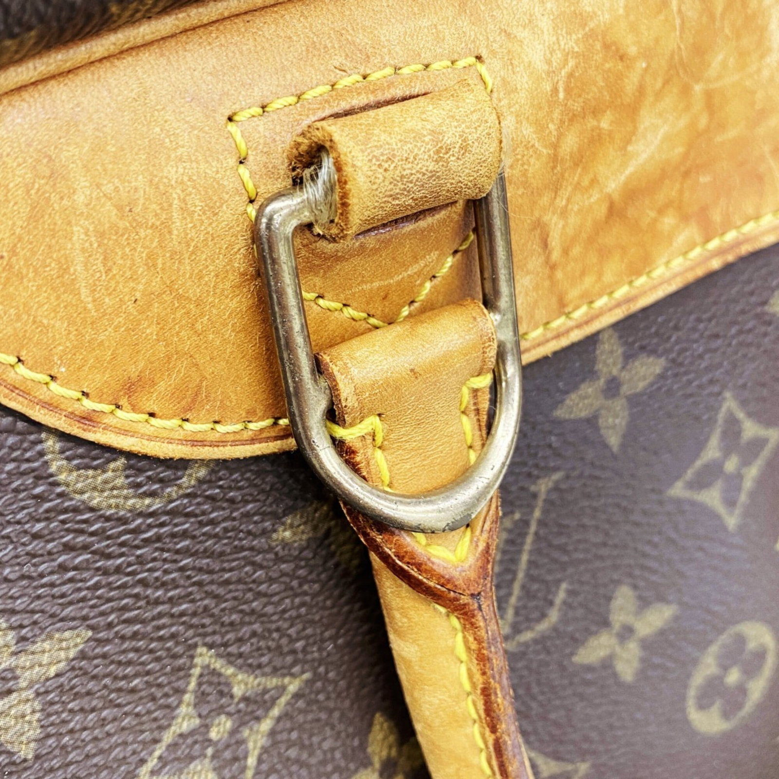 Louis Vuitton Handbag - 10