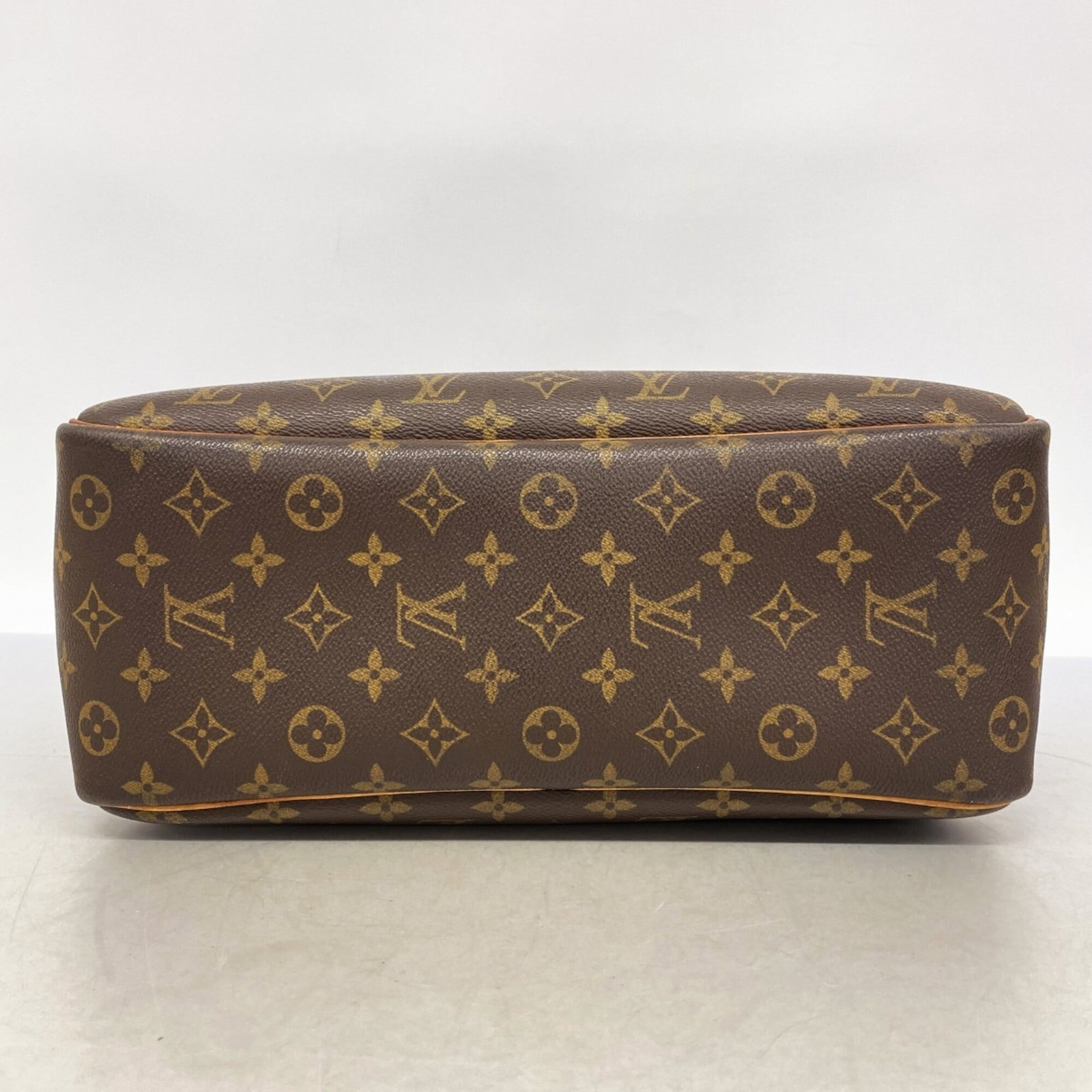 Louis Vuitton Handbag - 3