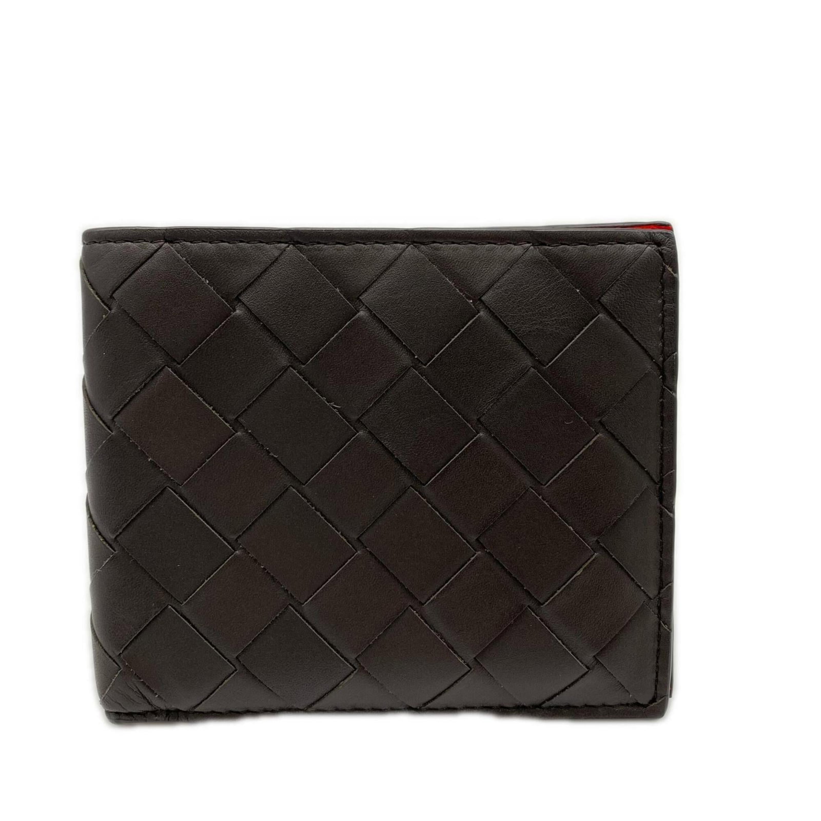 Veneta Bottega Bi Fold Leather Wallet: Veneta Bottega Bi Fold Leather Wallet The Veneta Bottega Bi Fold Leather Wallet boasts a classic design with a signature Intrecciato pattern, adding an air of sophistication to everyday carry.