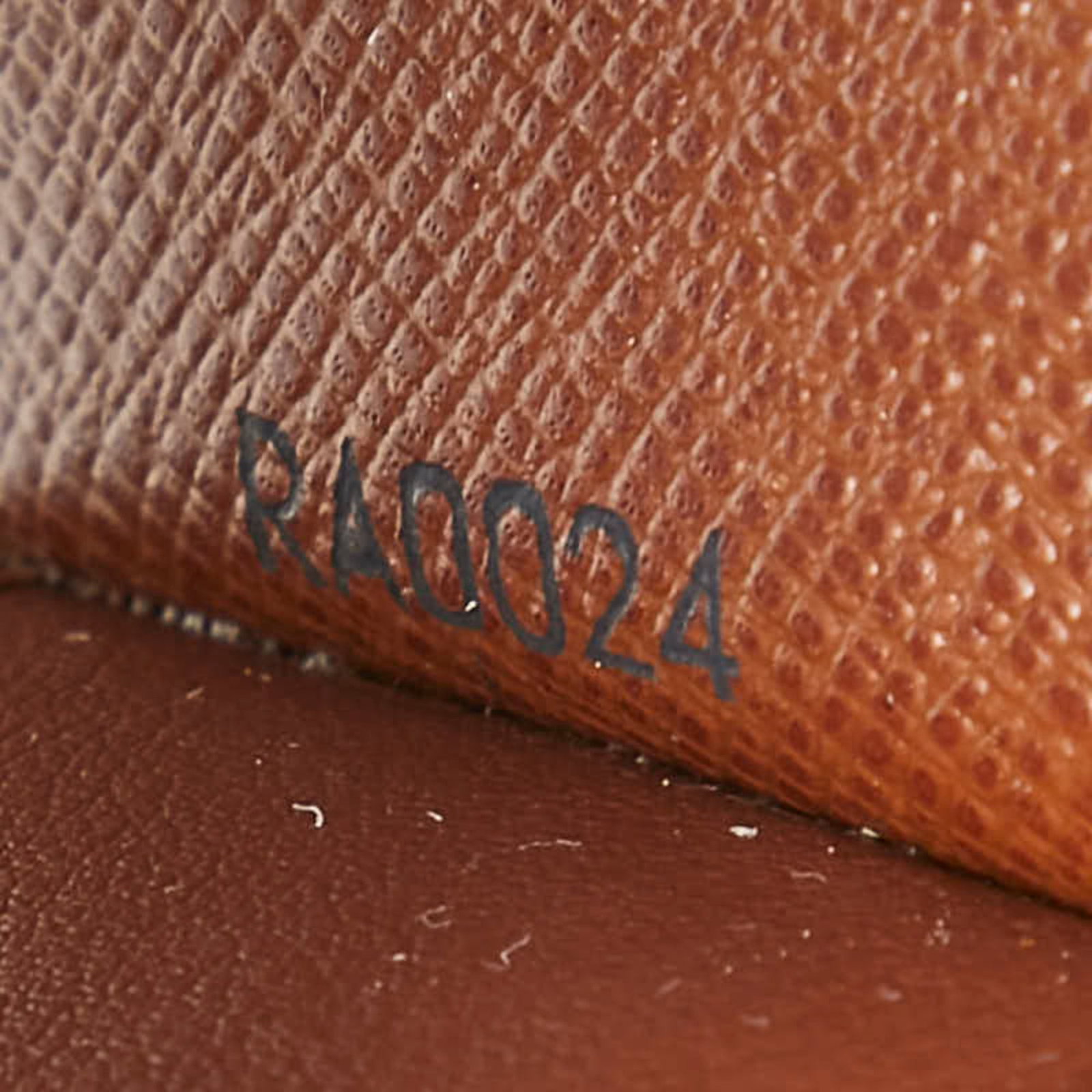 Keycase by Louis Vuitton - 9