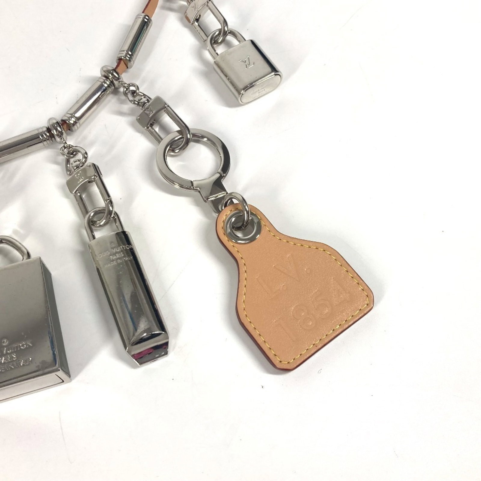Leather metal padlock by Louis Vuitton - 2