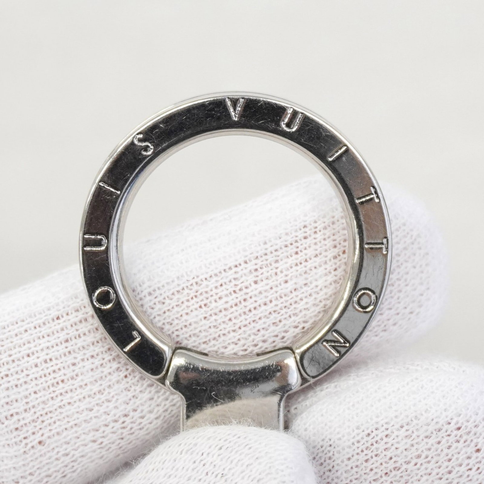 Louis Vuitton Keyring - 4
