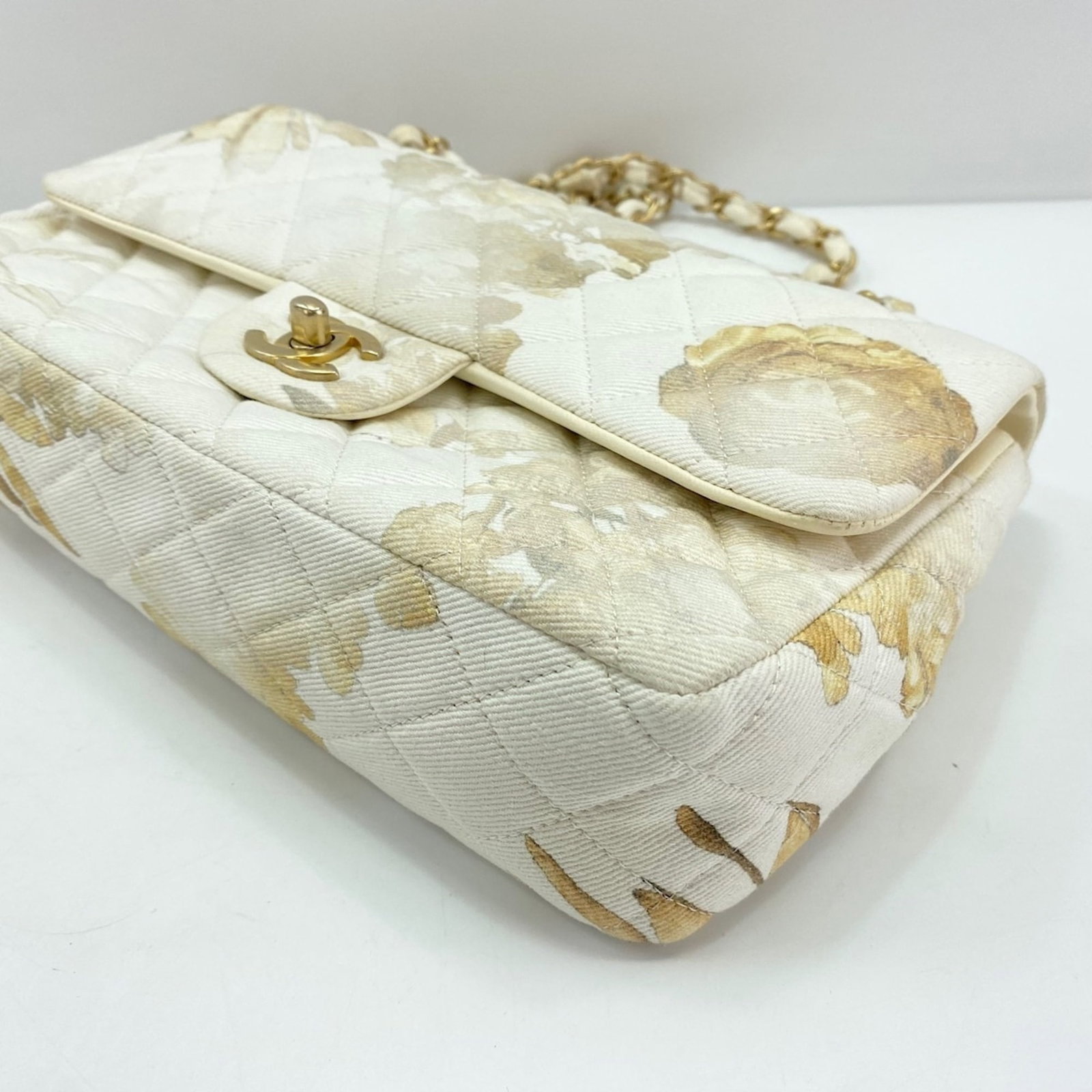 Shoulder bag canvas by Chanel - 8