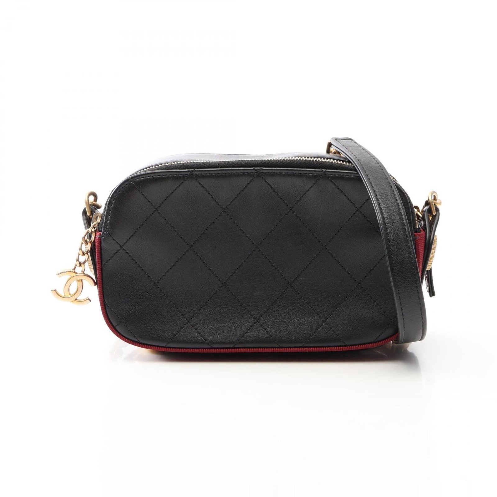 Chanel Handbag Shoulder Bag Leather Canvas: Chanel Handbag Shoulder Bag Leather Canvas Black leather and canvas Chanel shoulder bag with classic design, measuring 11cm x 18cm x 6cm. This stylish handbag features a timeless black and Bordeaux