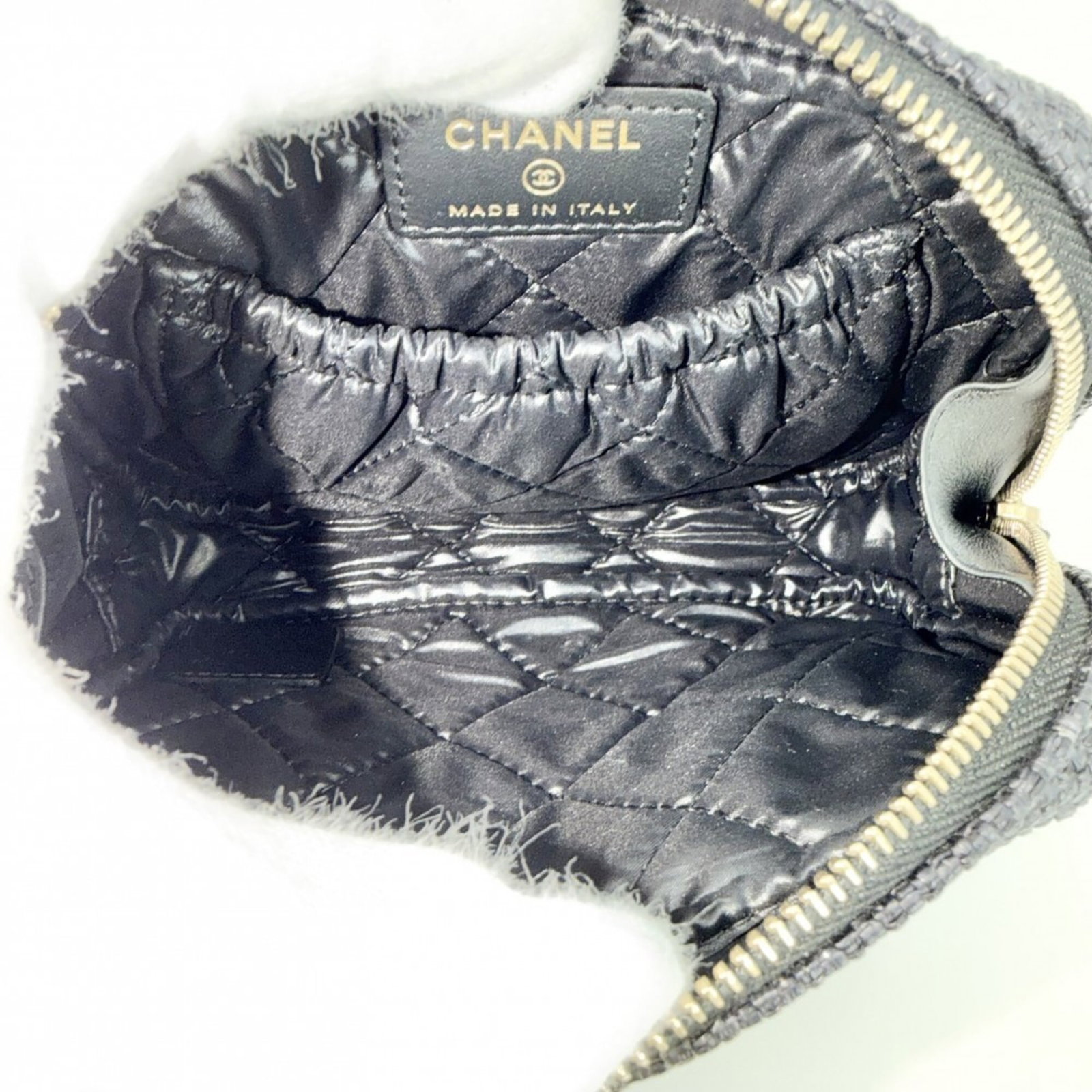 Raffia Leather Chanel Pouch - 4