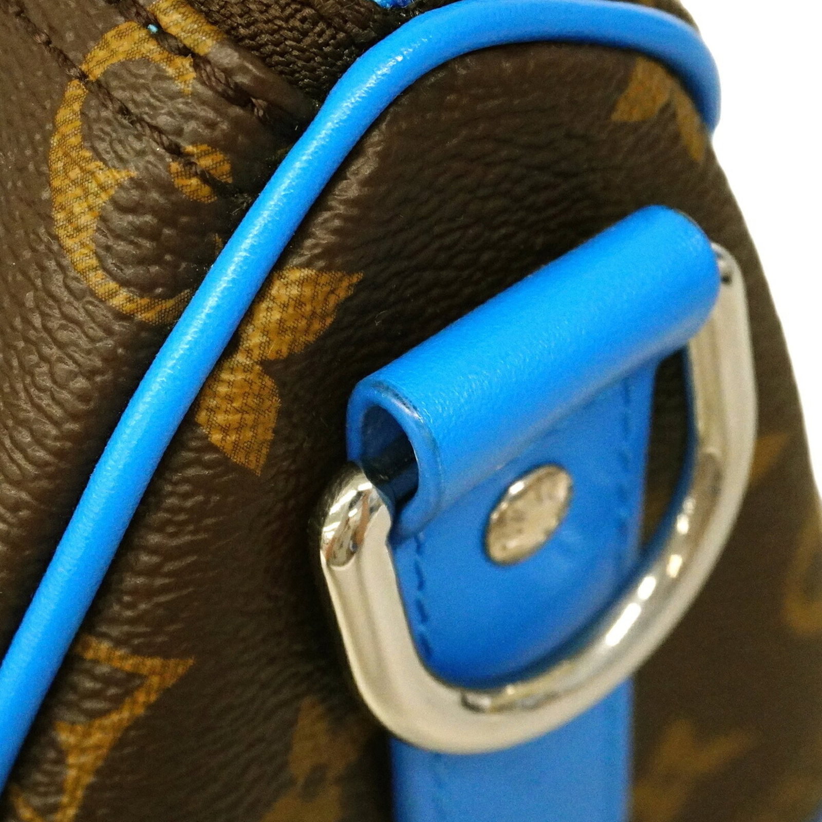 Louis Vuitton Handbag - 7