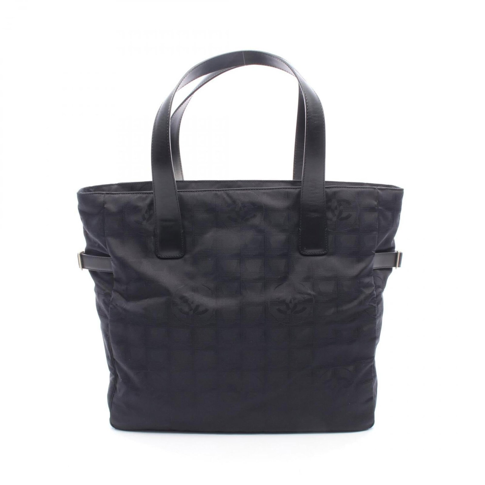 Chanel Handbag Tote Bag Leather Nylon Canvas: Chanel Handbag Tote Bag Leather Nylon Canvas Black Chanel MPN A15825 Tote Bag features a combination of leather and nylon canvas material, offering a unique blend of styles. Measuring 32cm x 35cm x