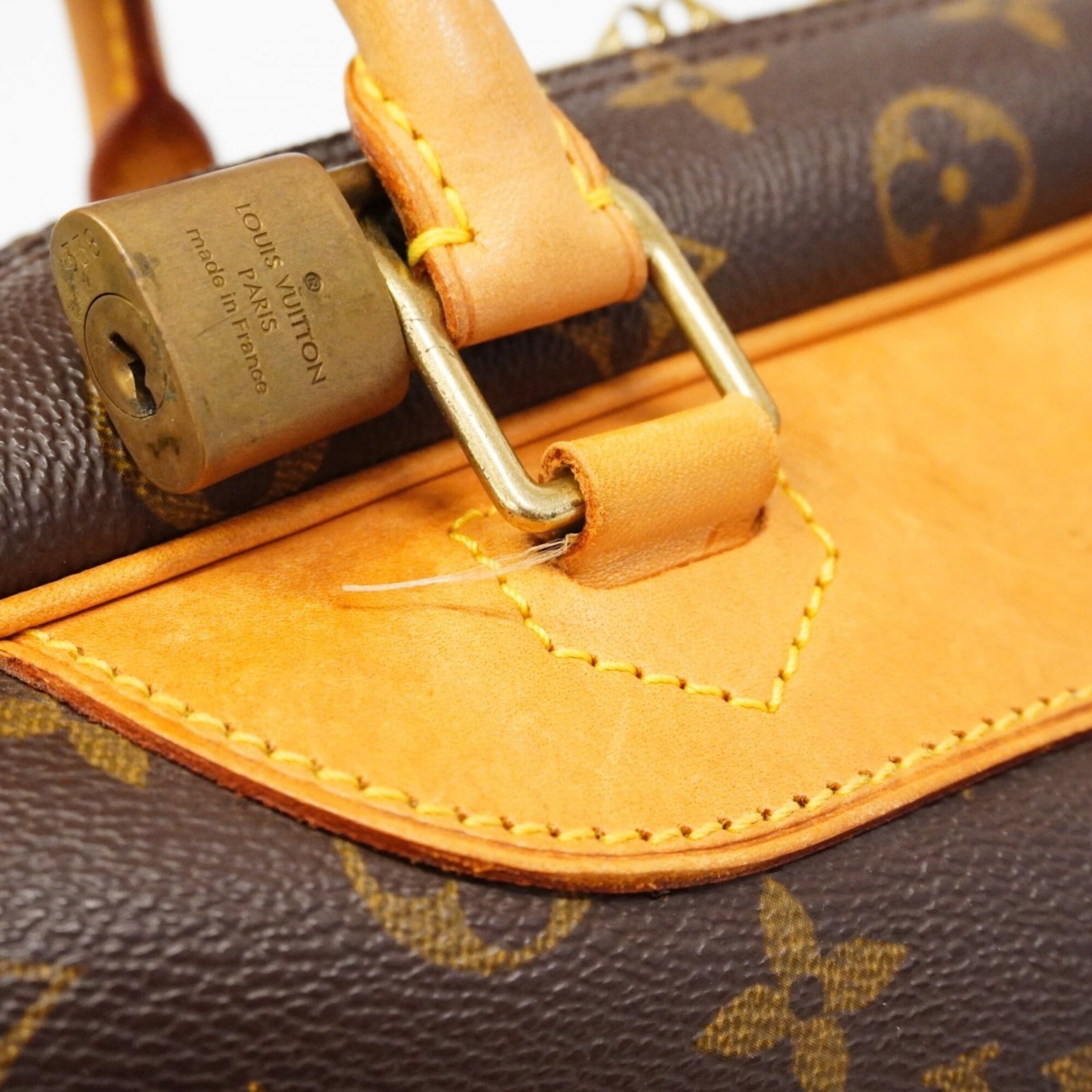 Louis Vuitton Handbag - 8