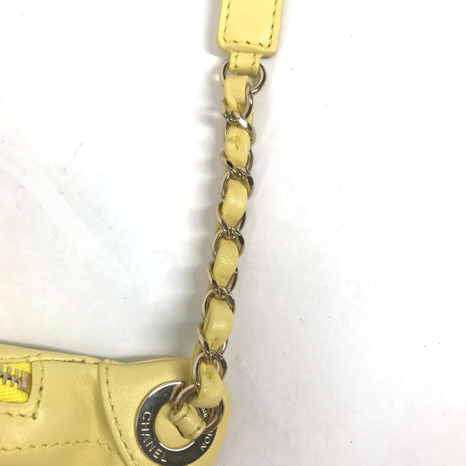 Chanel leather - 16
