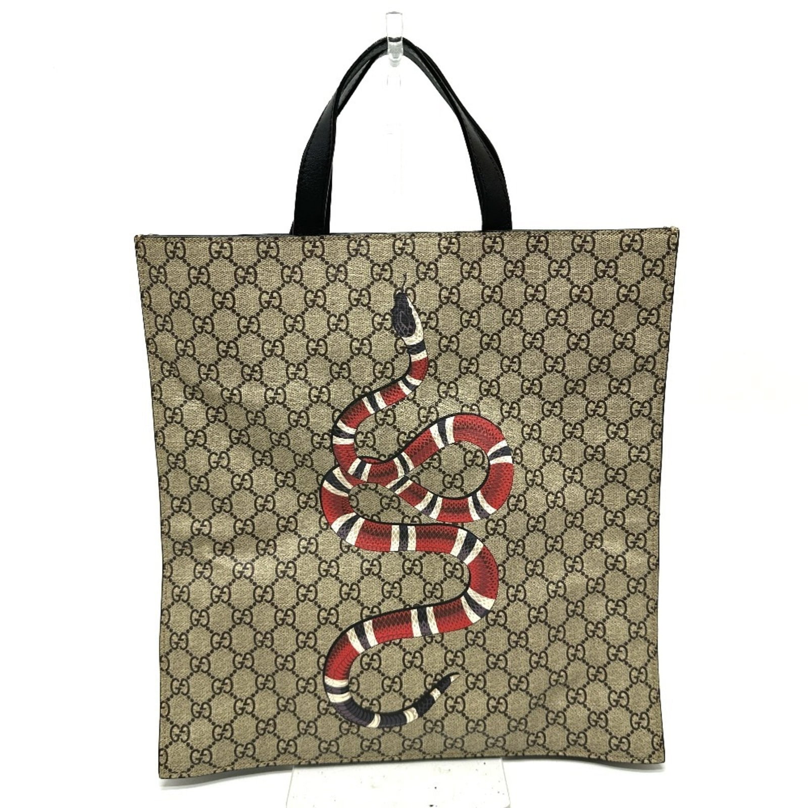 Handbag Supreme Gg Bag Shoulder Gucci: Handbag Supreme Gg Bag Shoulder Gucci Gucci's GG Supreme bag is a stylish and functional shoulder handbag with a classic design. Made from high-quality materials, it features the iconic GG Supreme pat