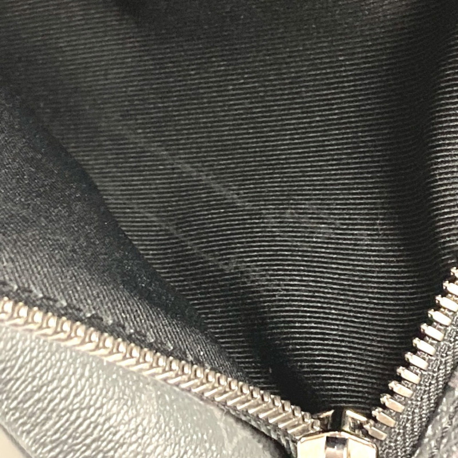 Vuitton Monogram Eclipse Bag Shoulder Louis - 18