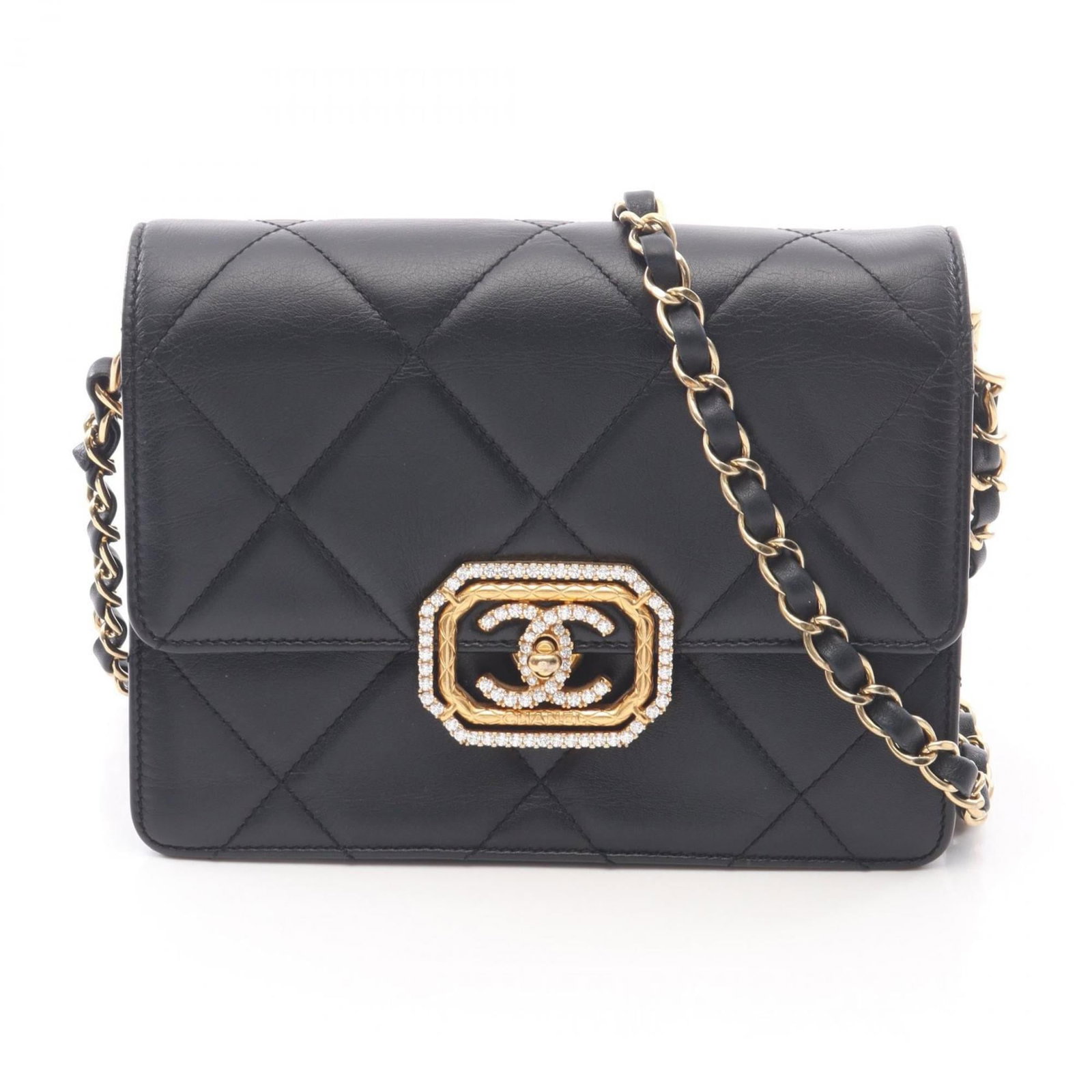 Shoulder Bag Leather Chanel: Shoulder Bag Leather Chanel Black lambskin leather shoulder bag from Chanel, measuring 14cm x 19cm. The bag's sleek design and classic style make it a timeless accessory for everyday use. Its luxuriou