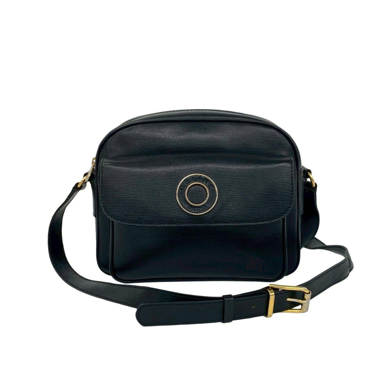 Celine bag leather: Celine bag leather Black Celine bag leather, measuring 18.5cm x 23.5cm x 7cm, offers a sleek and sophisticated design. The high-quality leather provides a luxurious feel, while its classic shoulder st