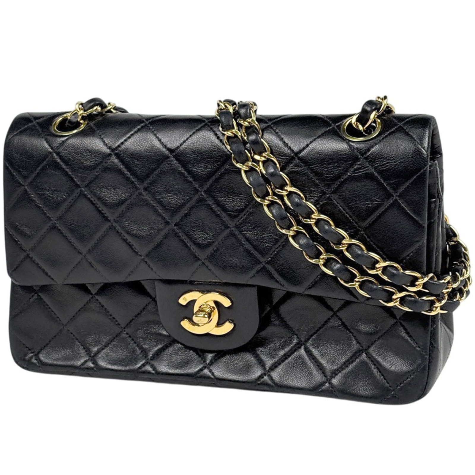 Shoulder Bag Leather Chanel: Shoulder Bag Leather Chanel Black leather shoulder bag from Chanel, measuring 14cm x 23cm x 6cm. This classic design features high-quality materials and a timeless silhouette. Made by the iconic