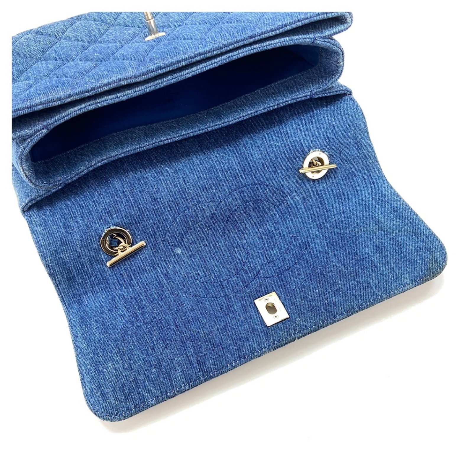 Chanel denim handbag - 13