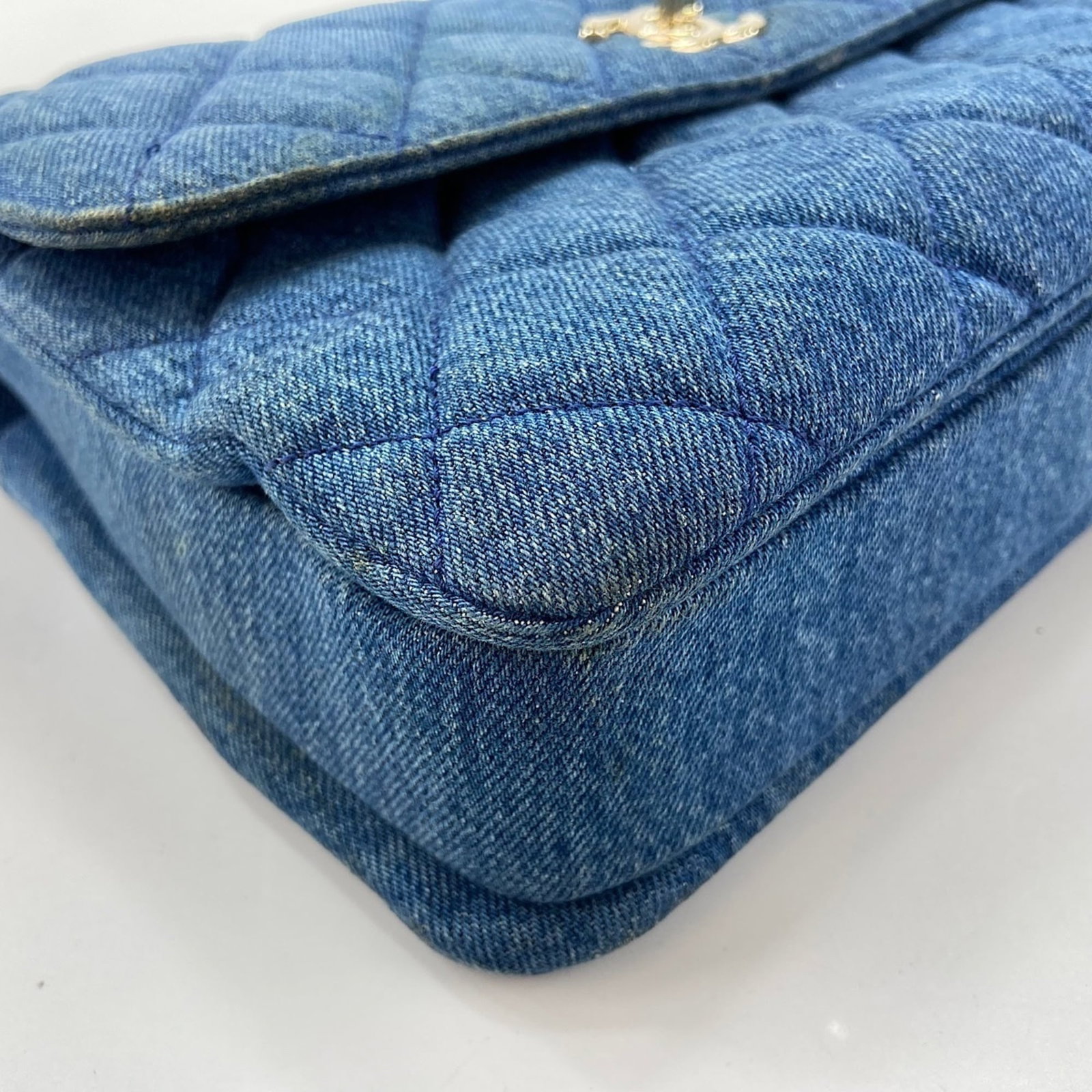 Chanel denim handbag - 8