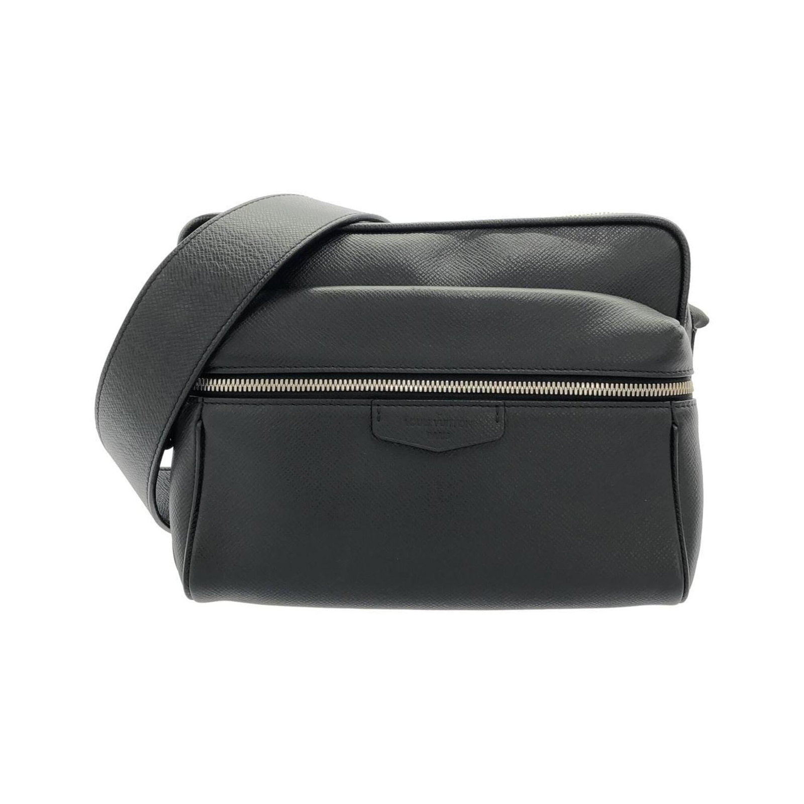 Cuir Ombre Leather Shoulder Bag by Louis Vuitton: Cuir Ombre Leather Shoulder Bag by Louis Vuitton Cuir Ombre leather creates a striking, multi-dimensional effect in this sleek shoulder bag. The black color provides a versatile backdrop for everyday