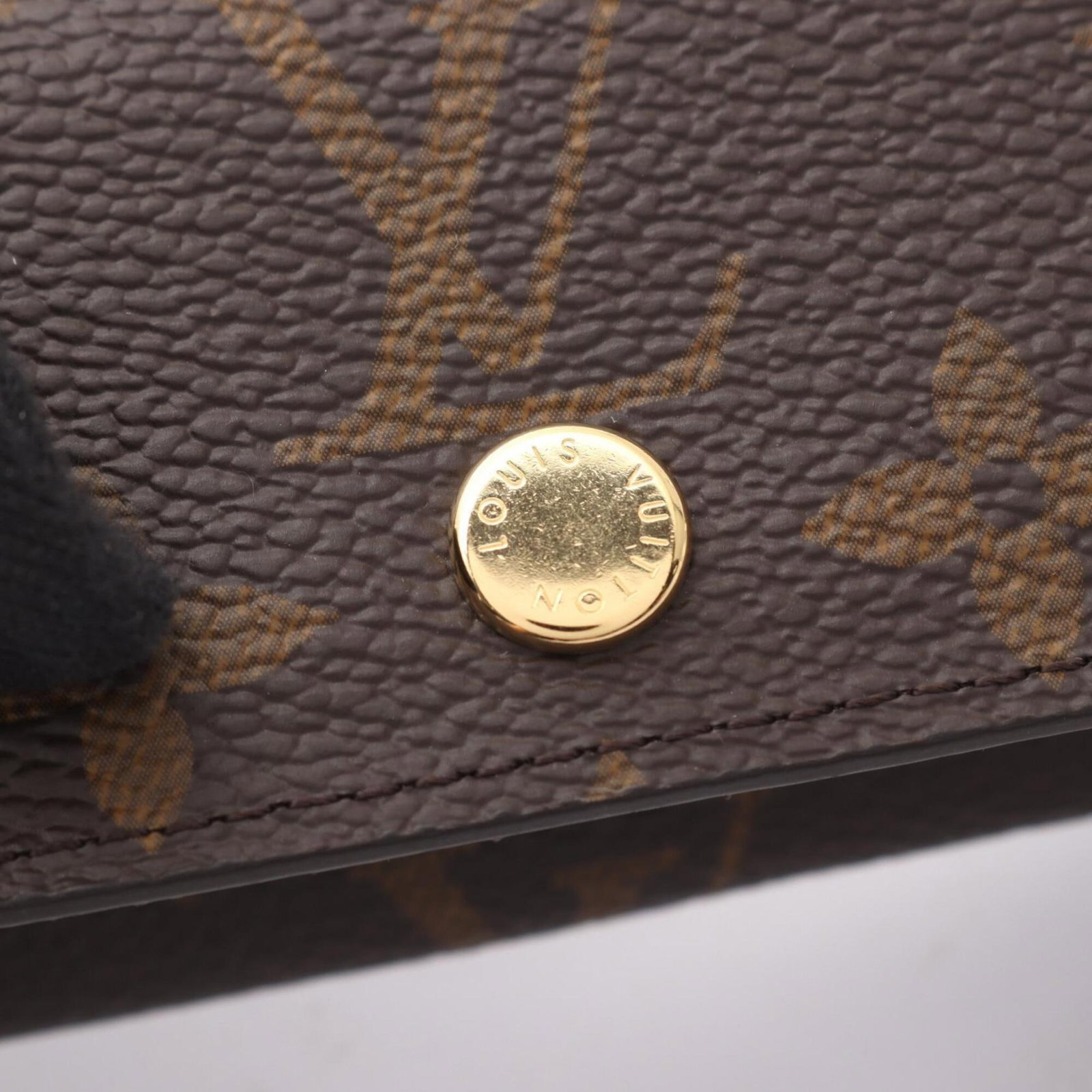 Keycase by Louis Vuitton - 5
