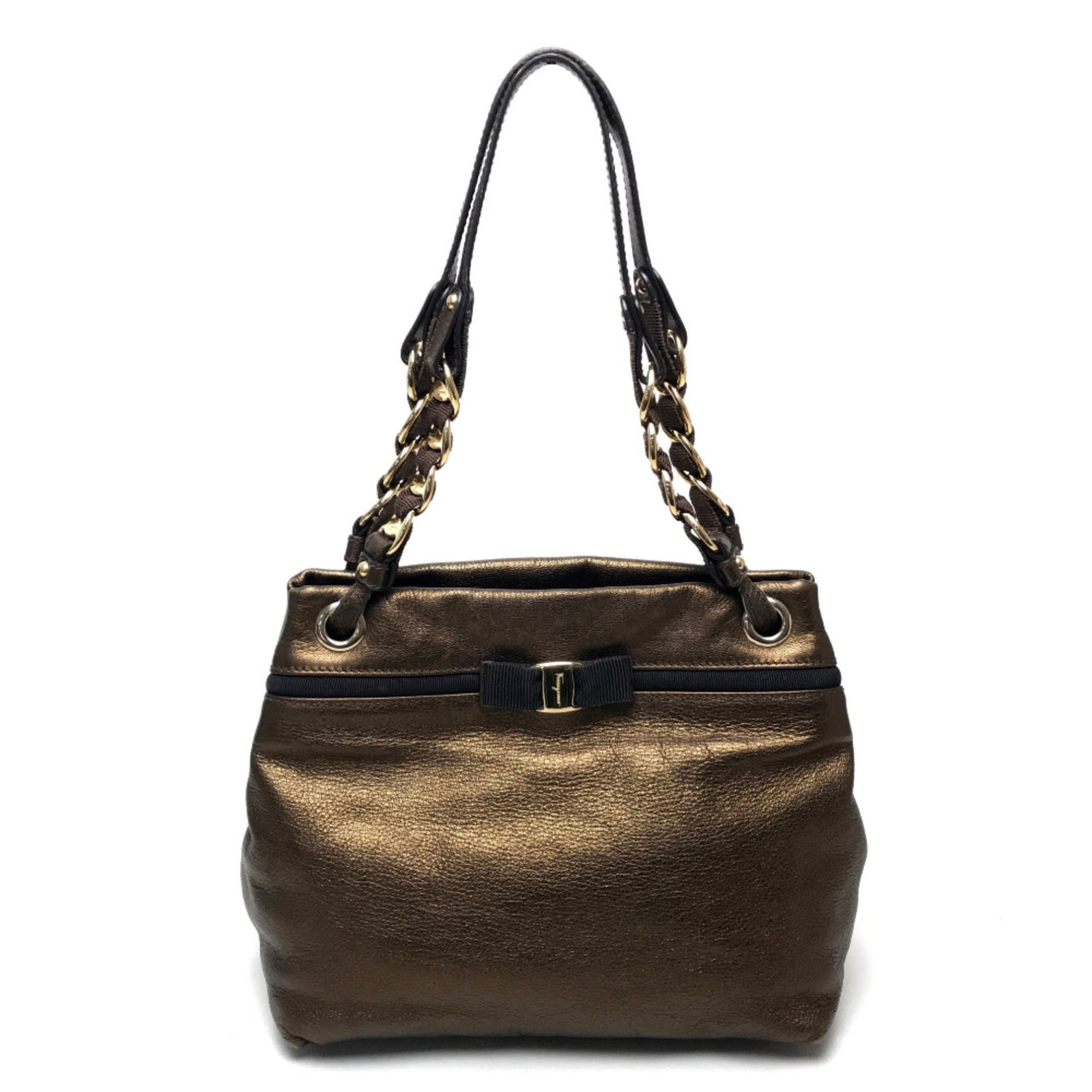 Salvatore Ferragamo Leather Tote Bag: Salvatore Ferragamo Leather Tote Bag Gold leather Salvatore Ferragamo tote bag with classic design, measuring 25cmx23cmxD9cm. The bag features a sturdy gold leather construction and a shoulder strap